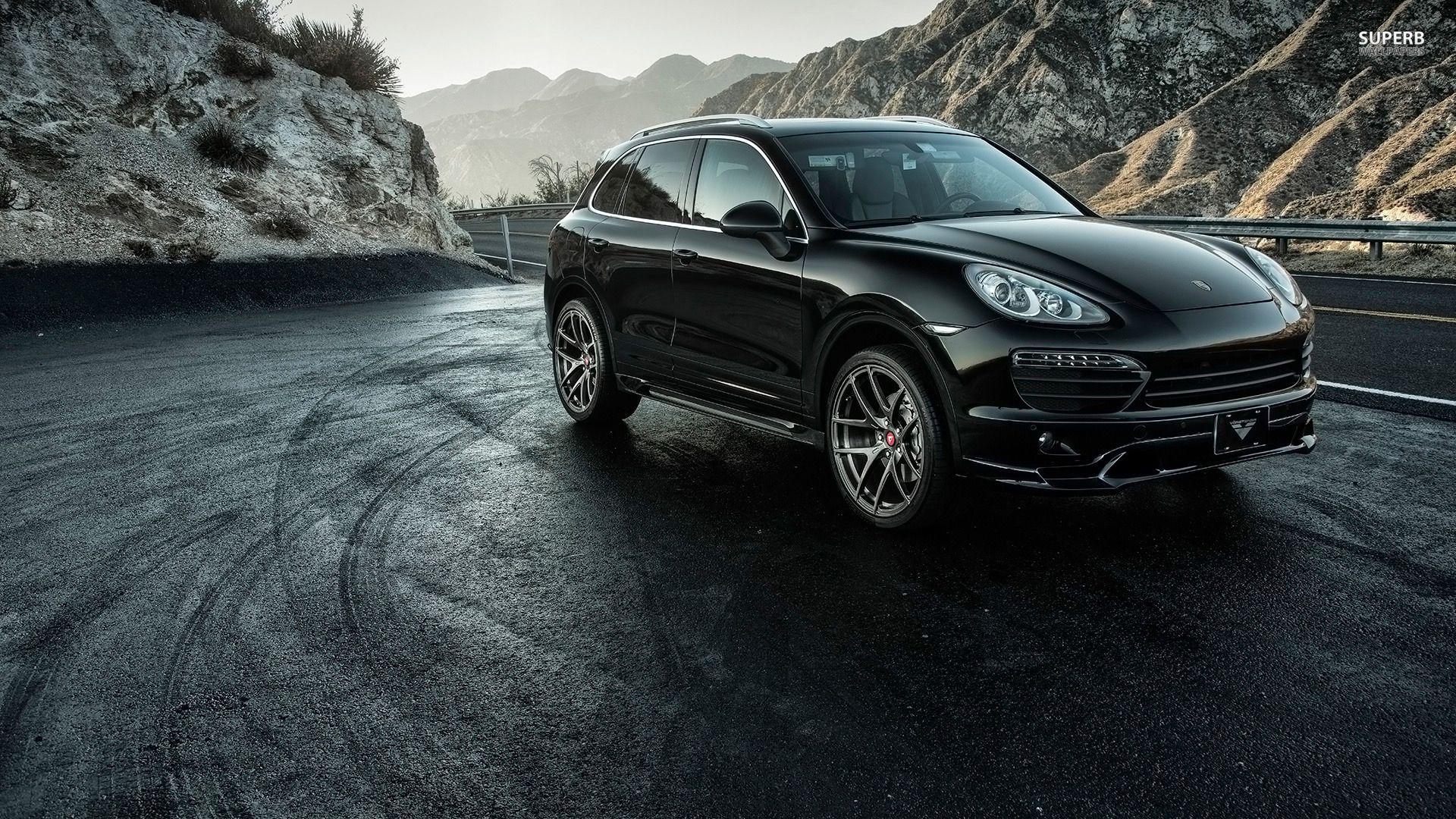 Porsche Cayenne Turbo S Wallpapers