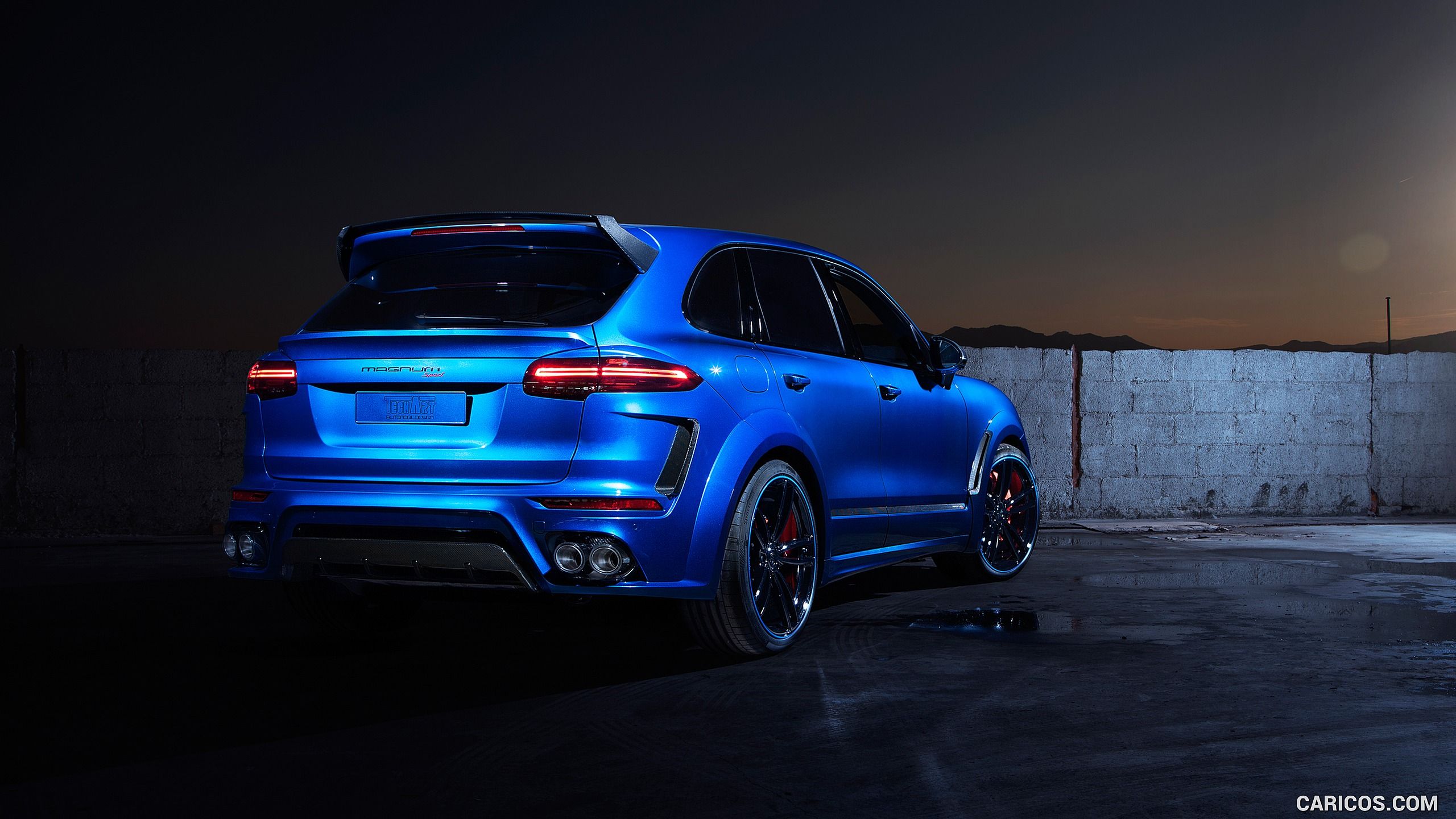 Porsche Cayenne Turbo S Wallpapers