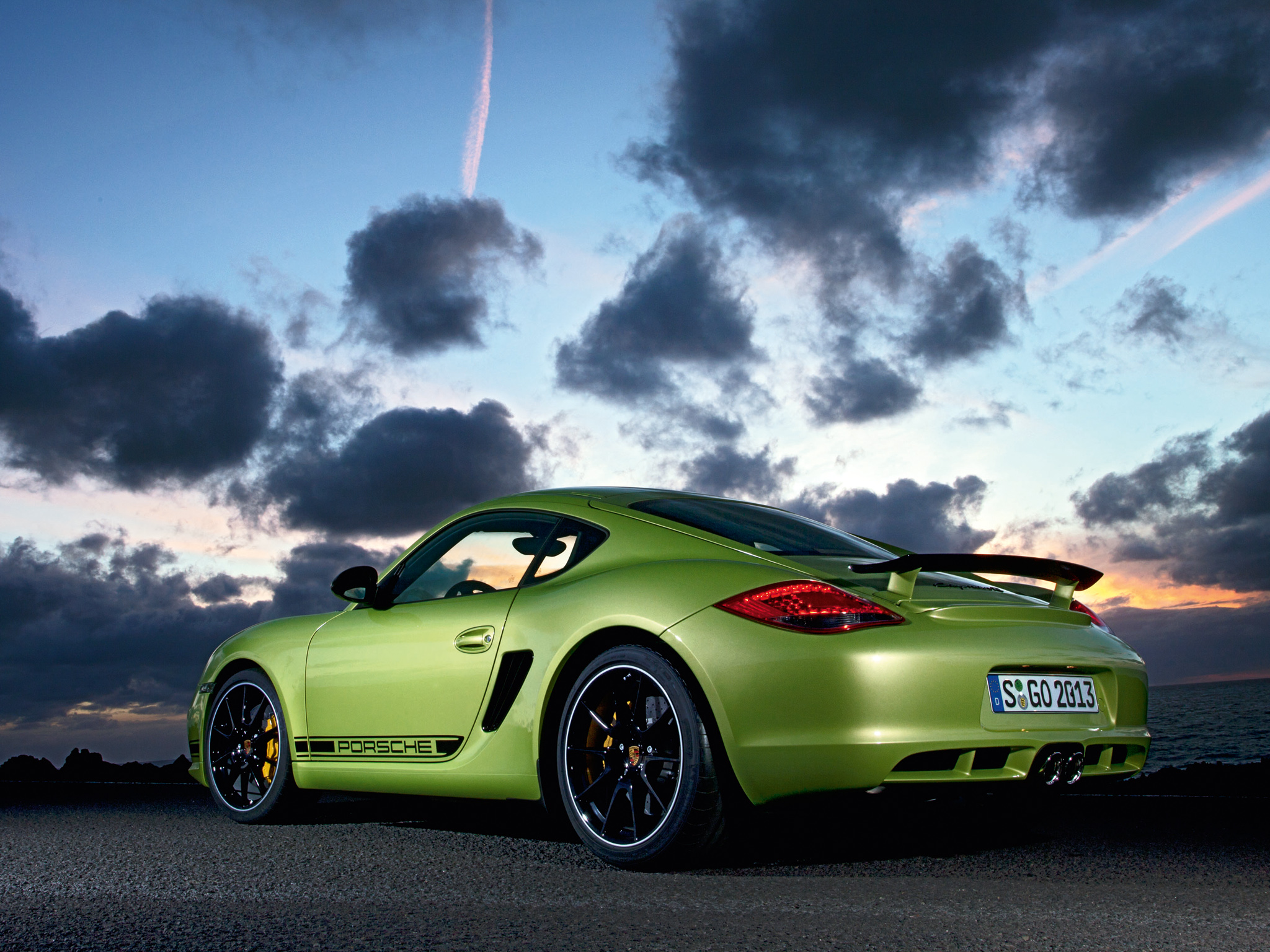 Porsche Cayman R Wallpapers