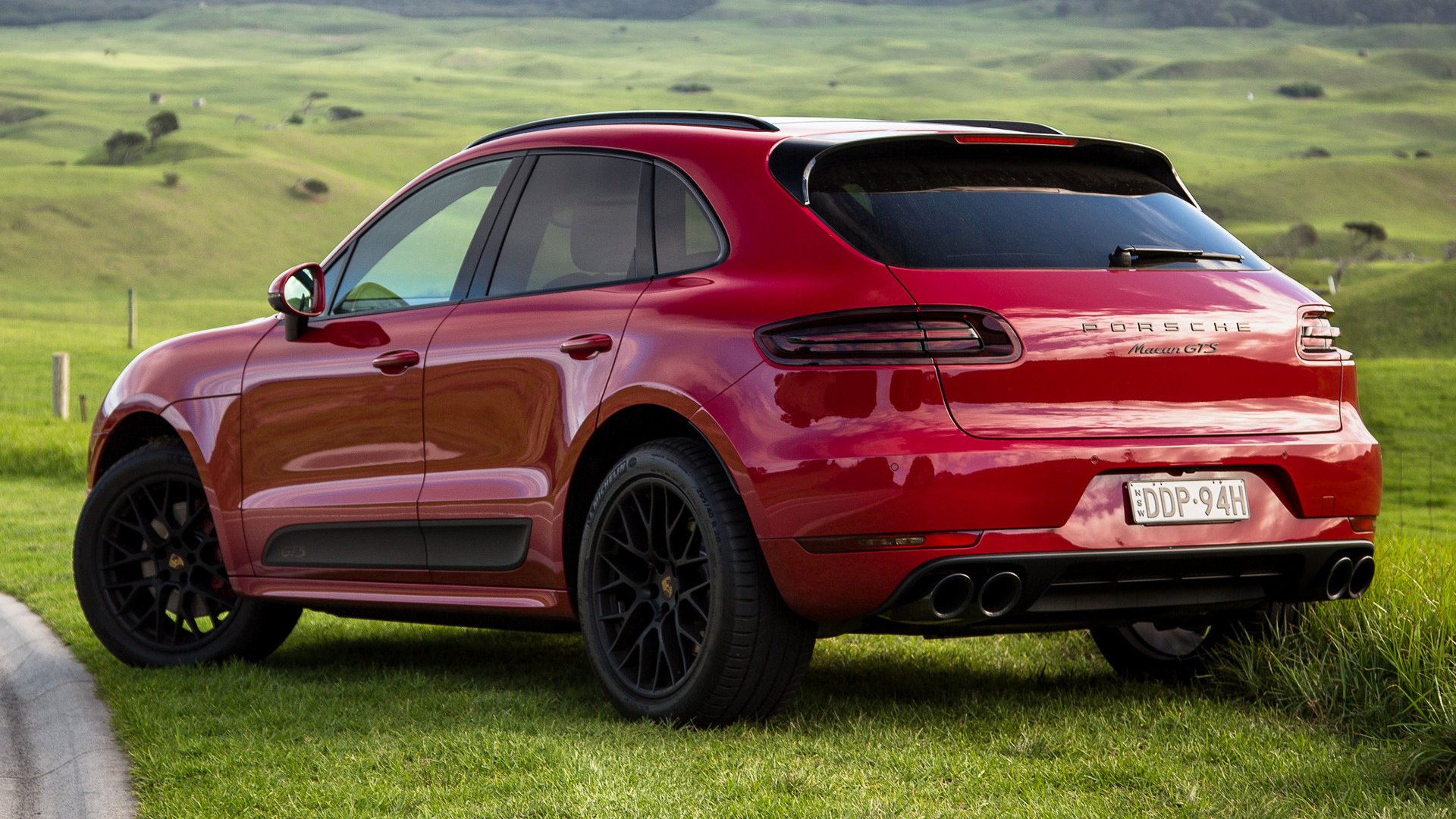 Porsche Macan Gts Wallpapers