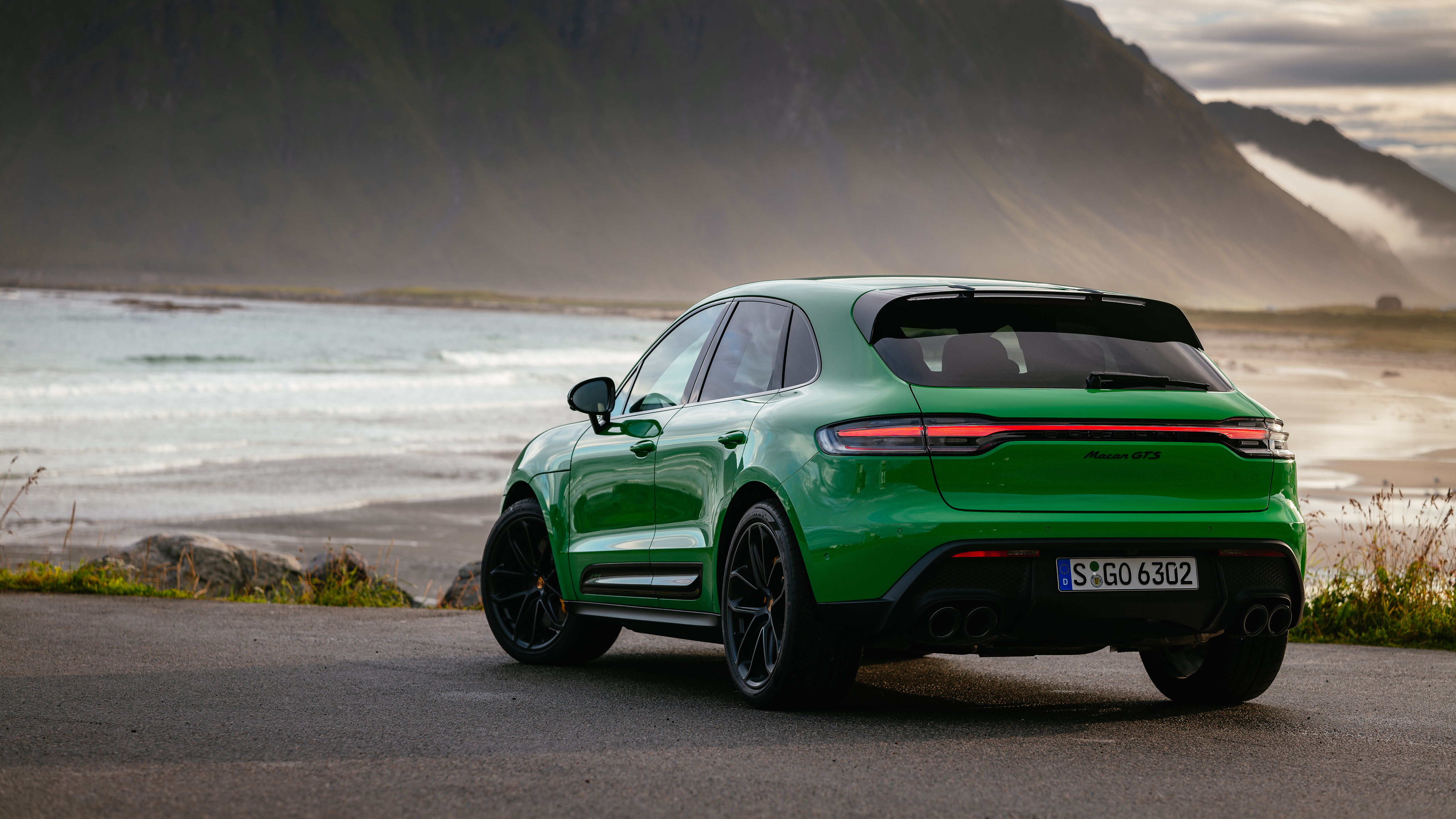 Porsche Macan Gts Wallpapers