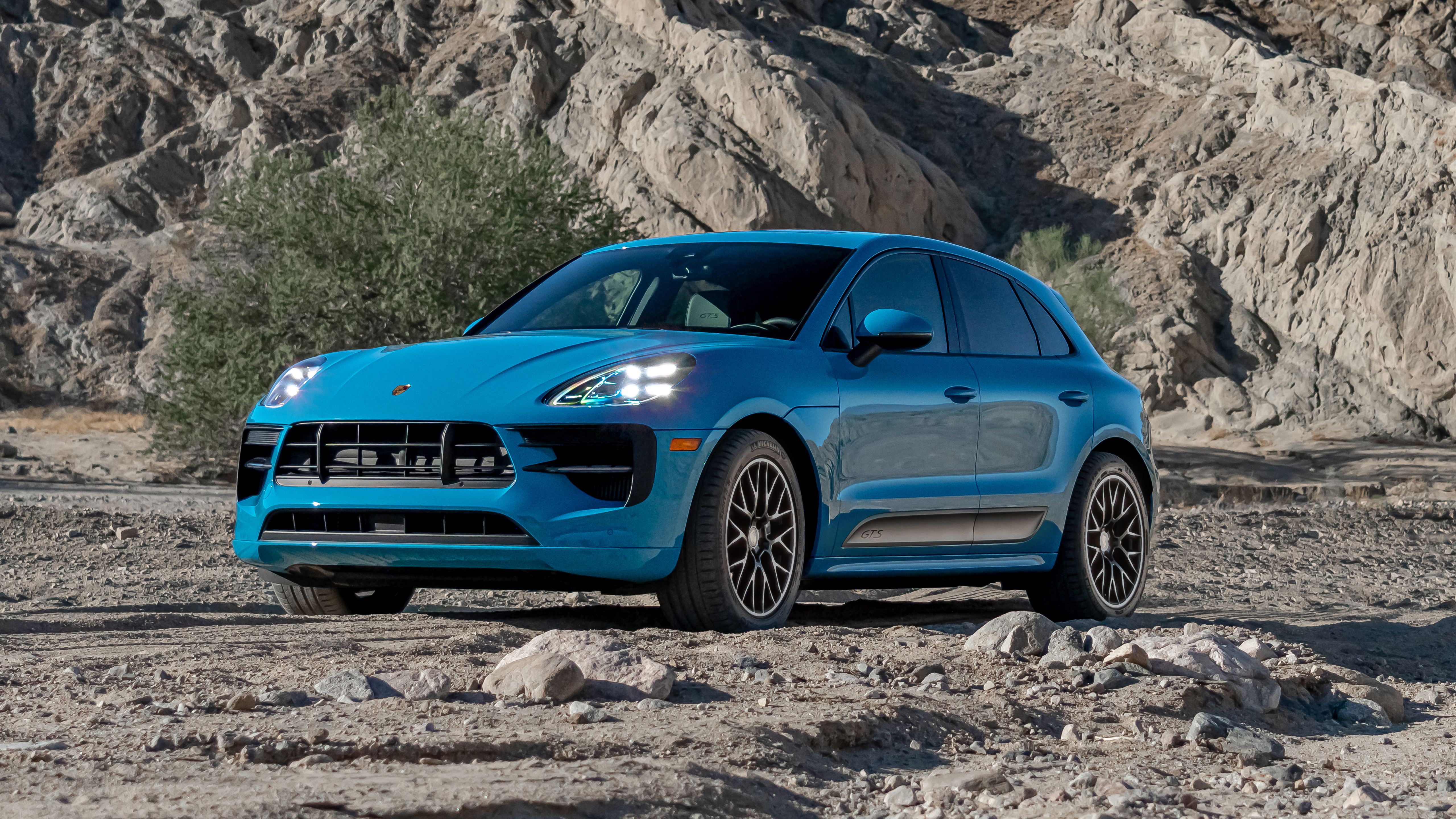 Porsche Macan Gts Wallpapers