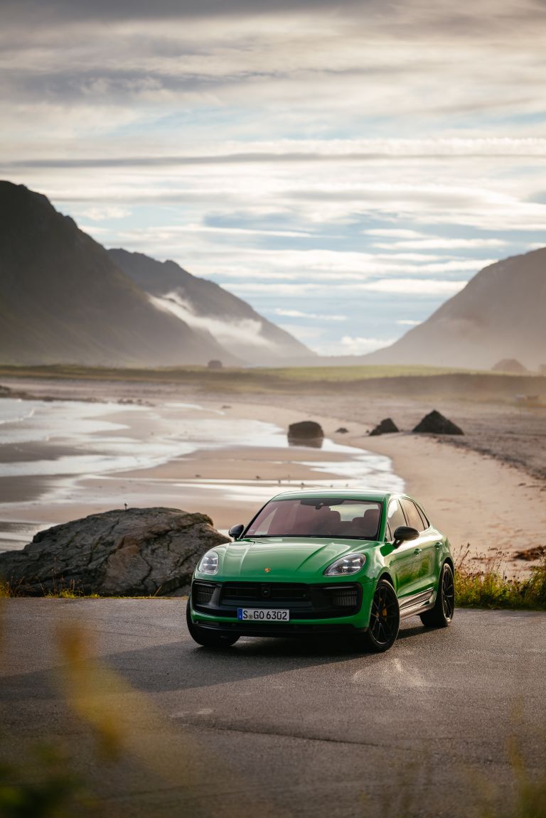 Porsche Macan Gts Wallpapers