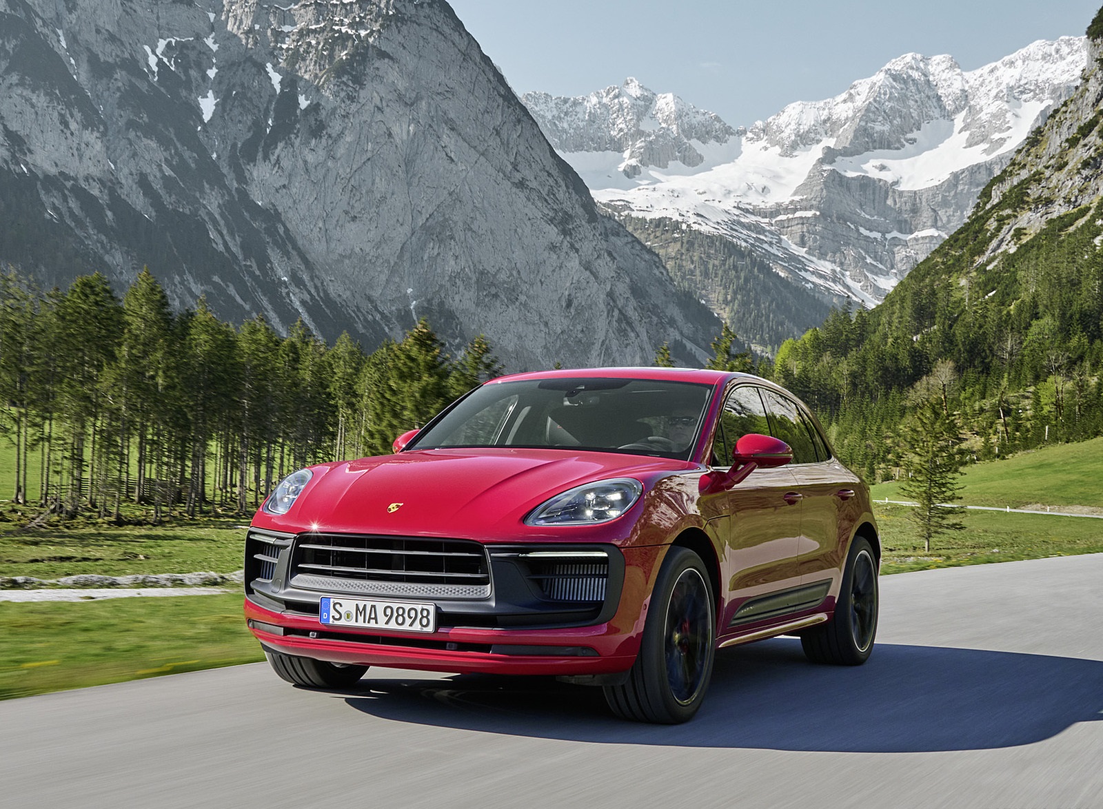 Porsche Macan Gts Wallpapers