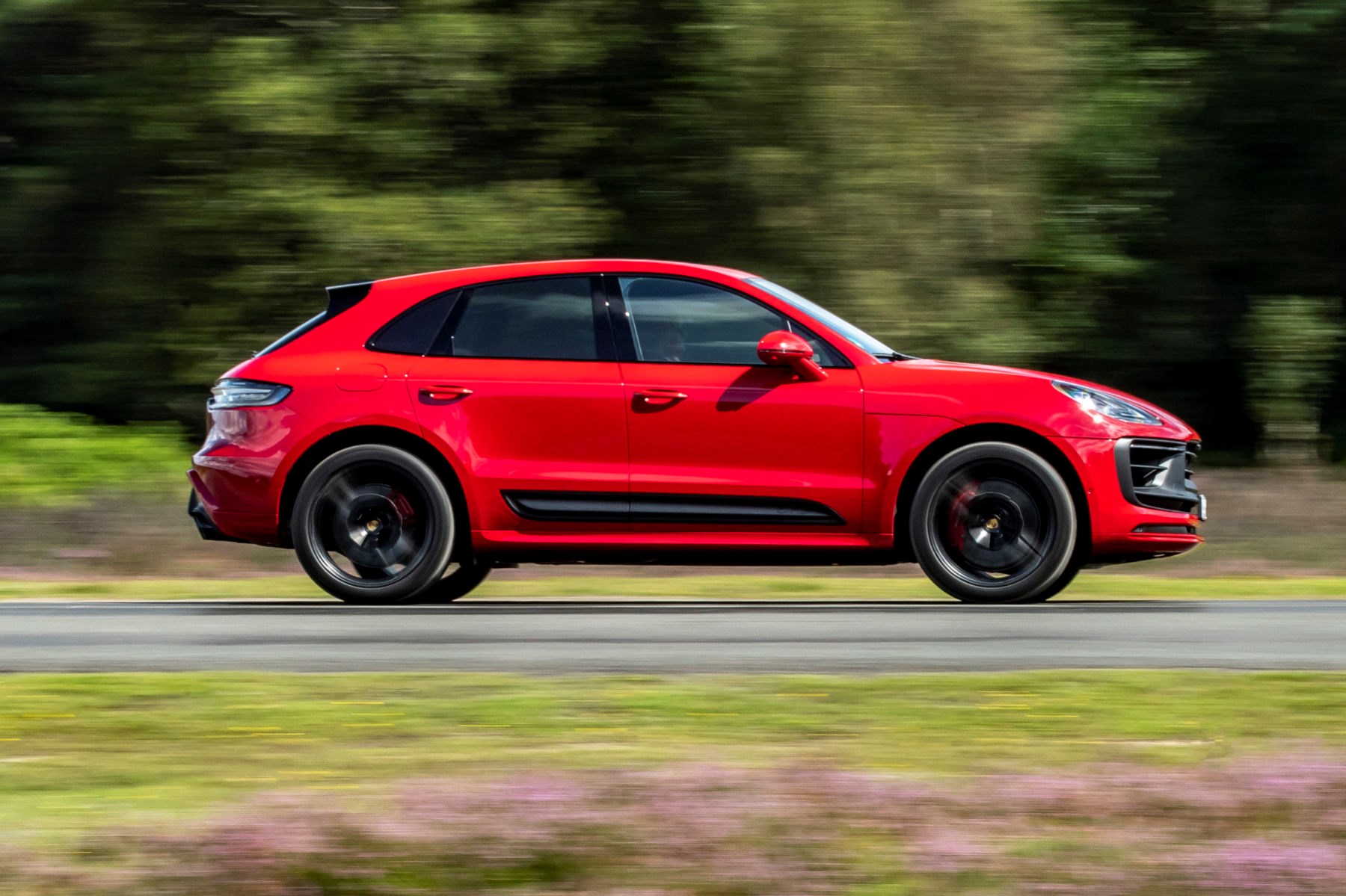 Porsche Macan Gts Wallpapers