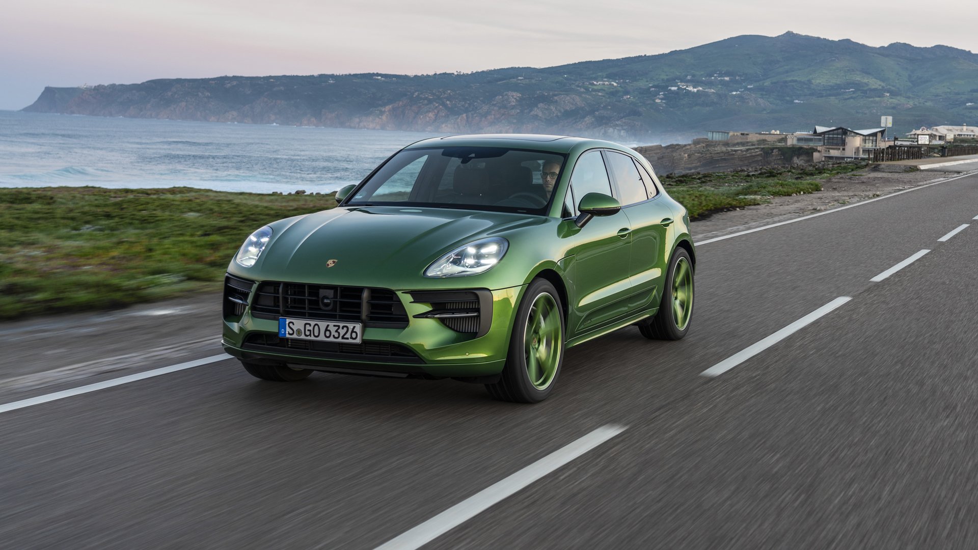 Porsche Macan Gts Wallpapers