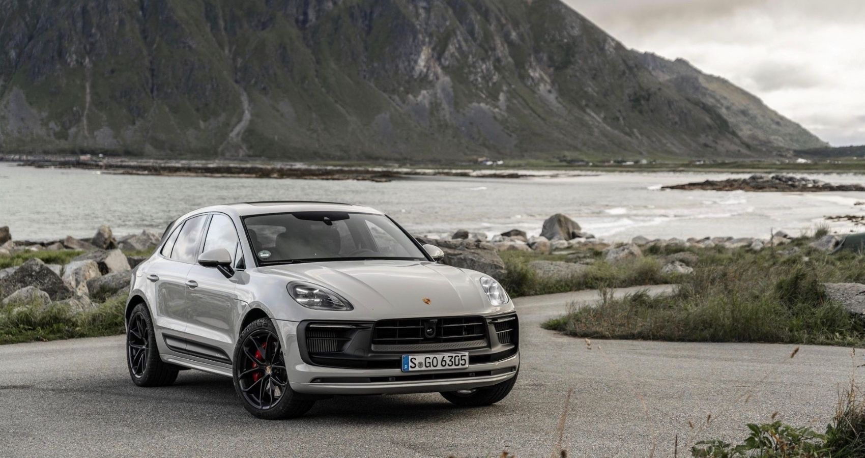 Porsche Macan Gts Wallpapers