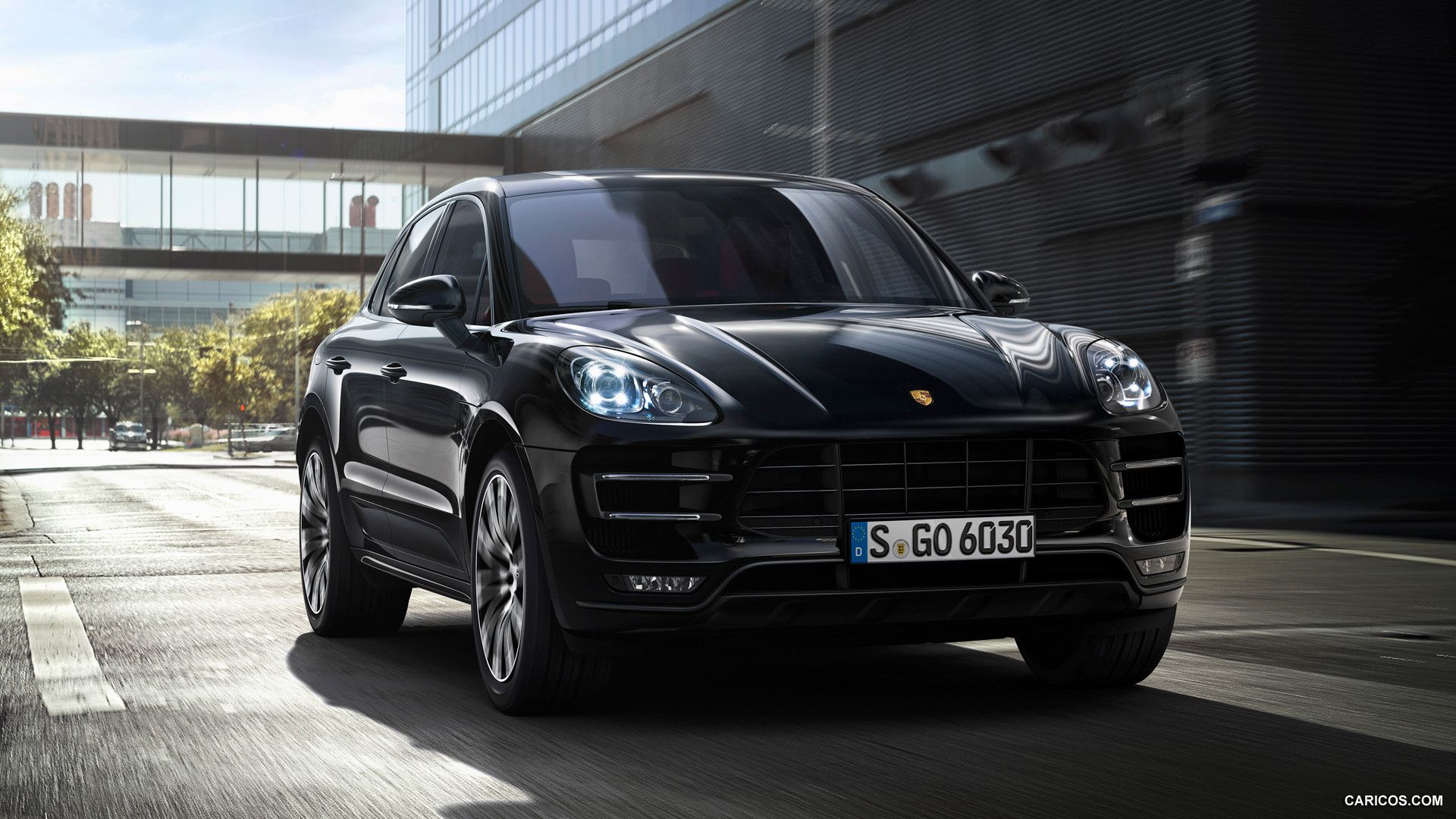 Porsche Macan Turbo Wallpapers