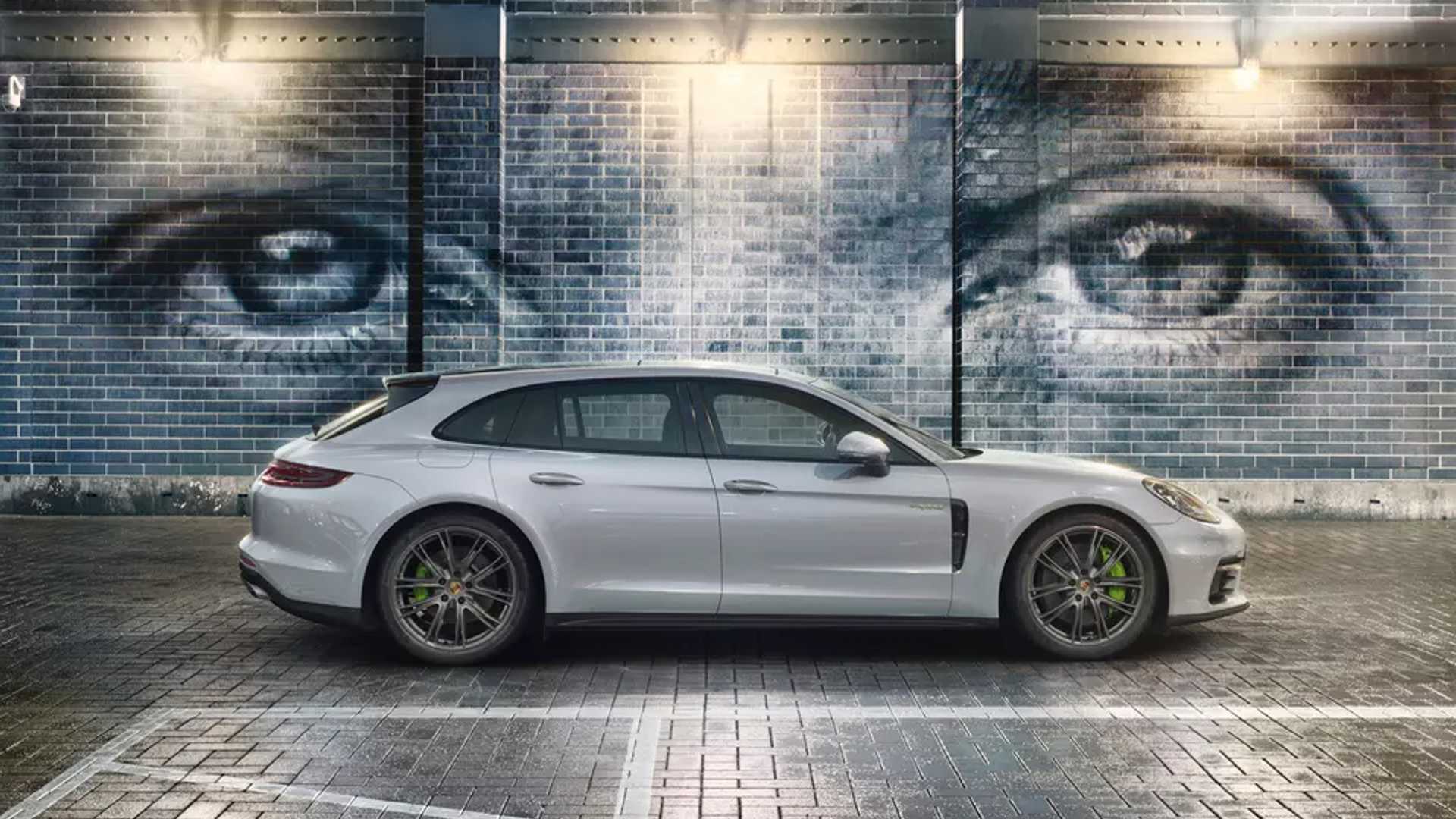 Porsche Panamera 4 E-Hybrid Sport Turismo Wallpapers