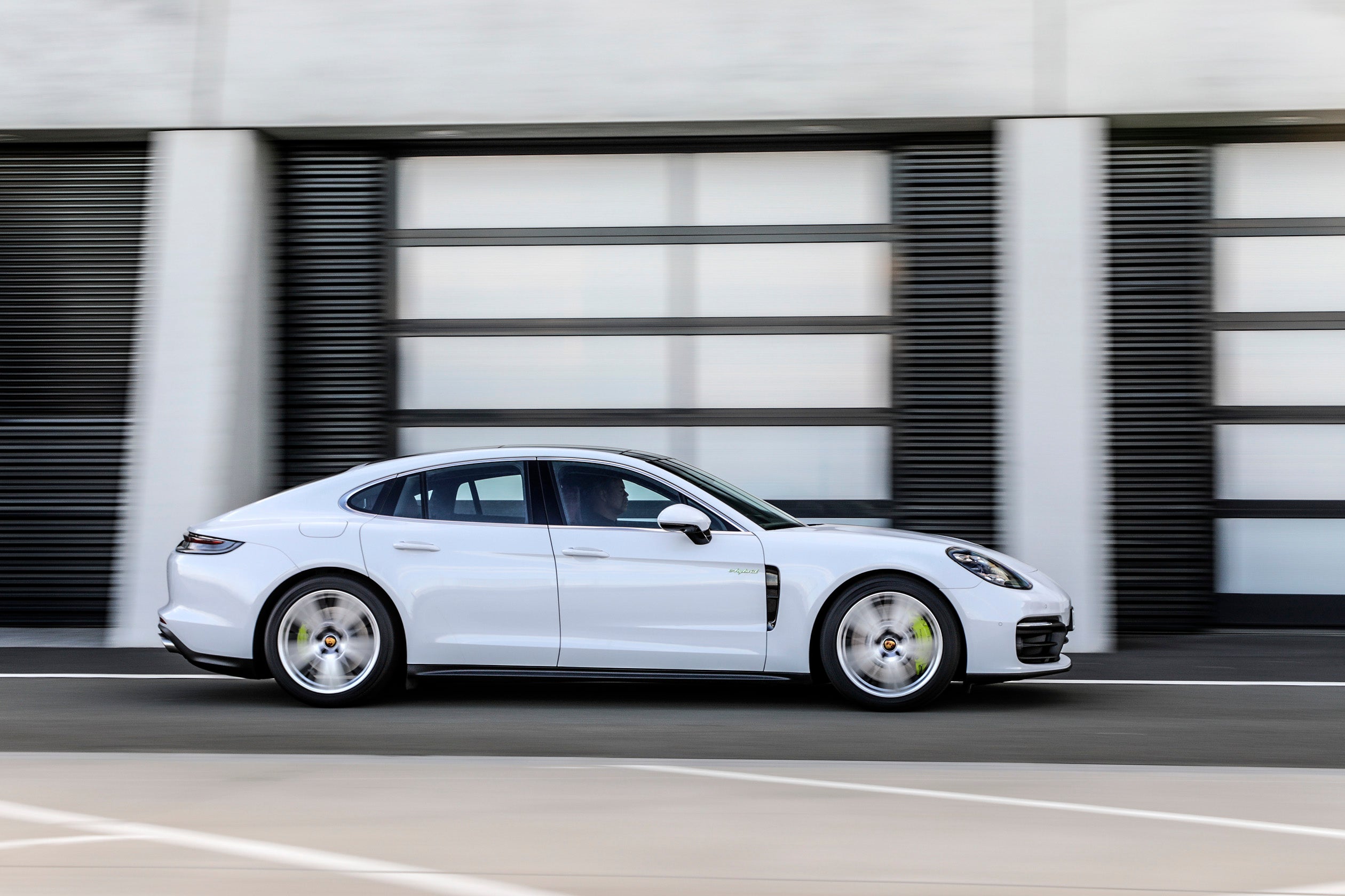 Porsche Panamera 4 E-Hybrid Sportdesign Package Wallpapers