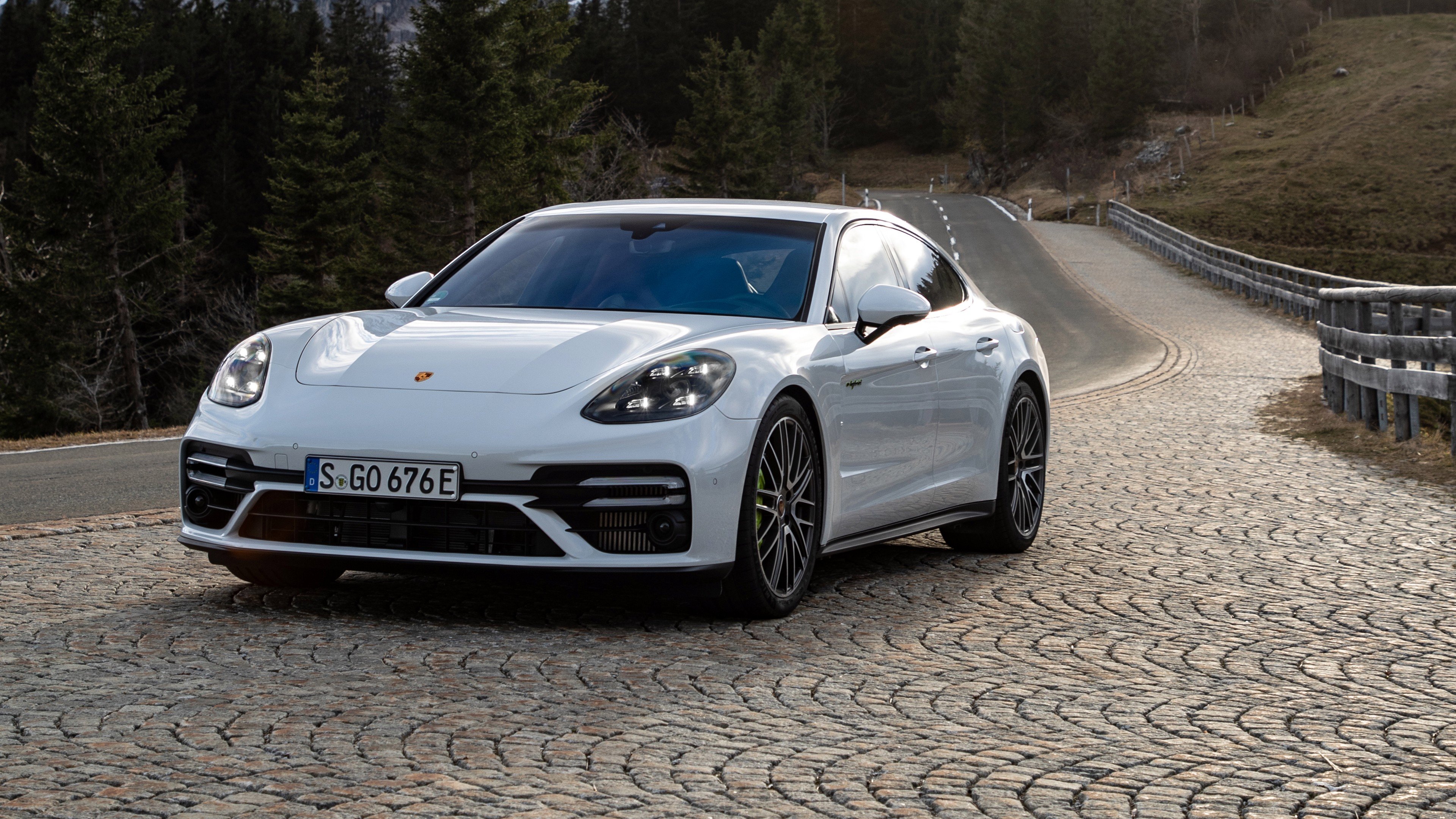 Porsche Panamera Turbo S E-Hybrid Sport Turismo Wallpapers