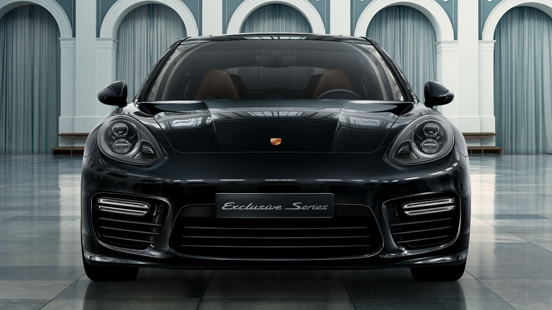 Porsche Panamera Turbo S Executive Wallpapers