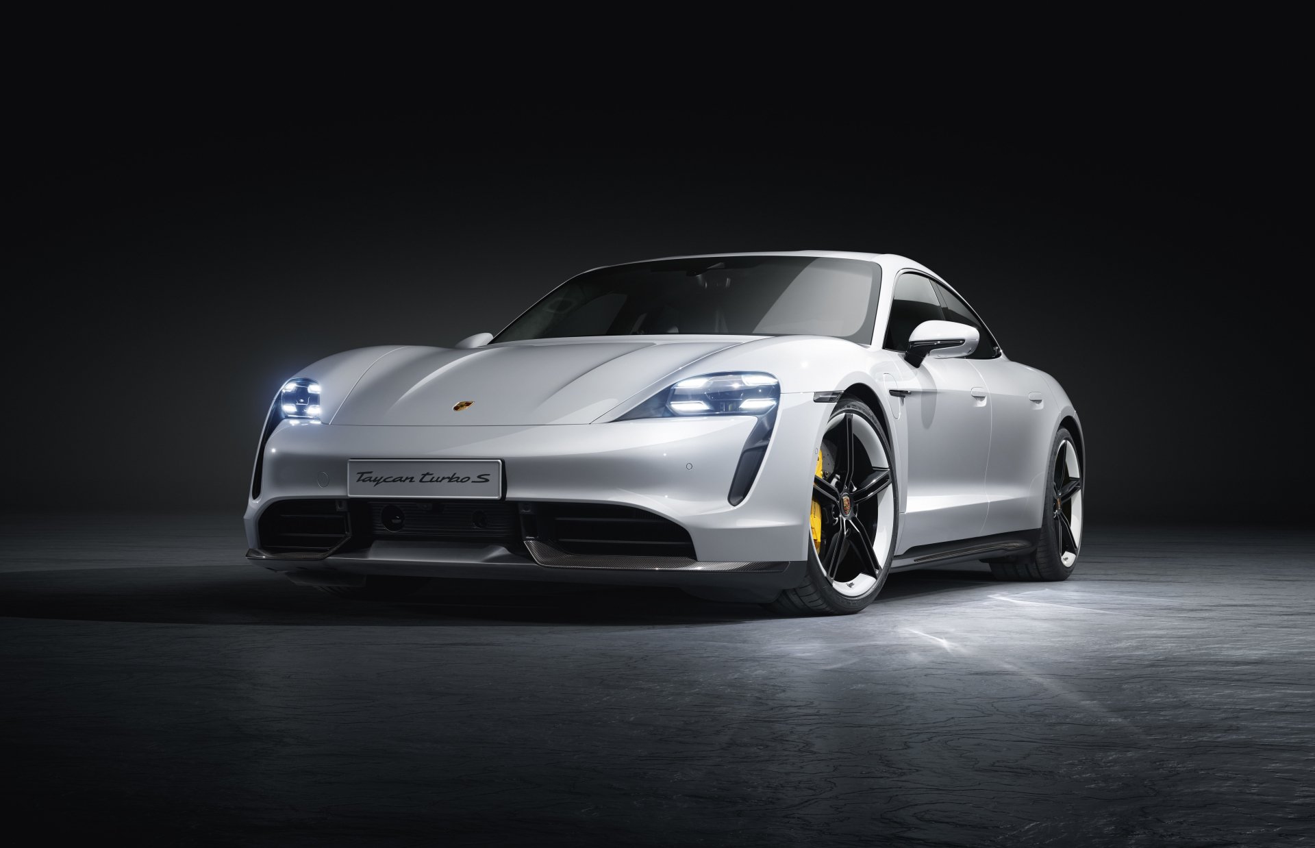 Porsche Taycan Wallpapers