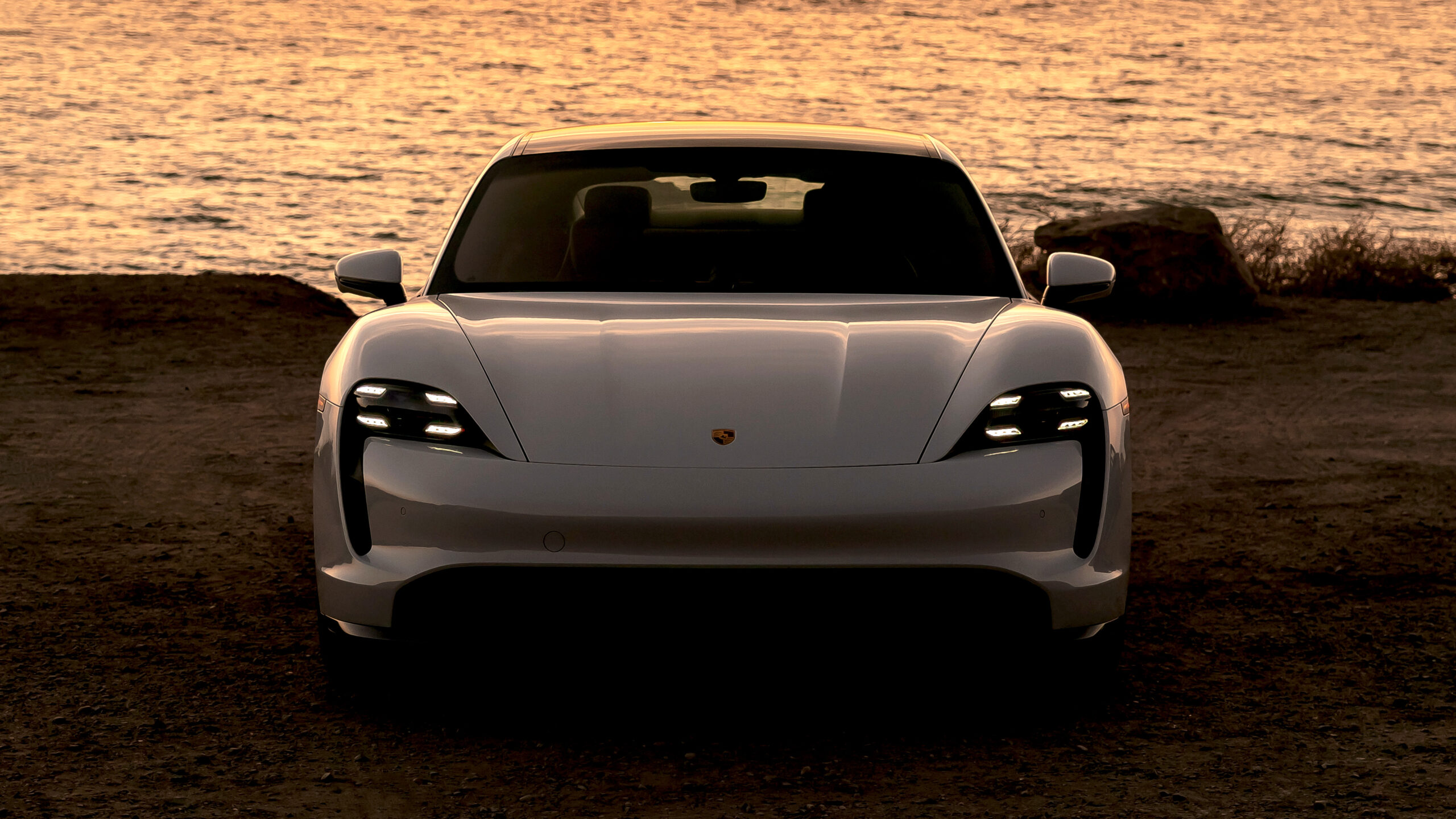 Porsche Taycan Wallpapers