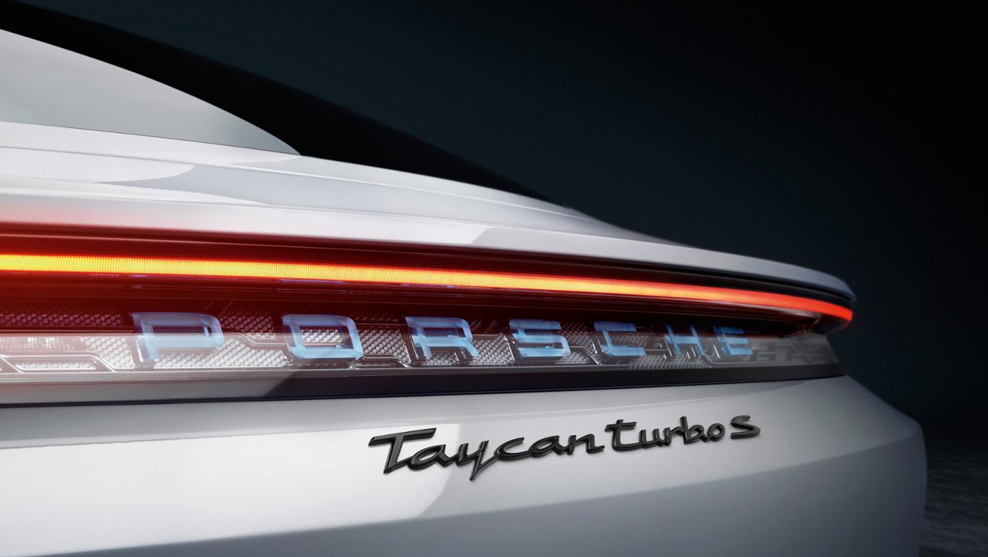 Porsche Taycan Turbo S Wallpapers