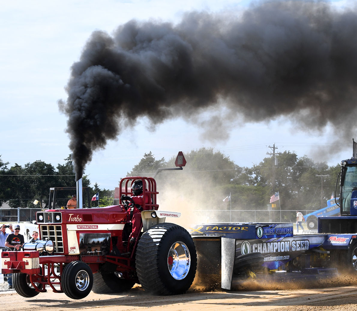 Pulling Tractor Wallpapers