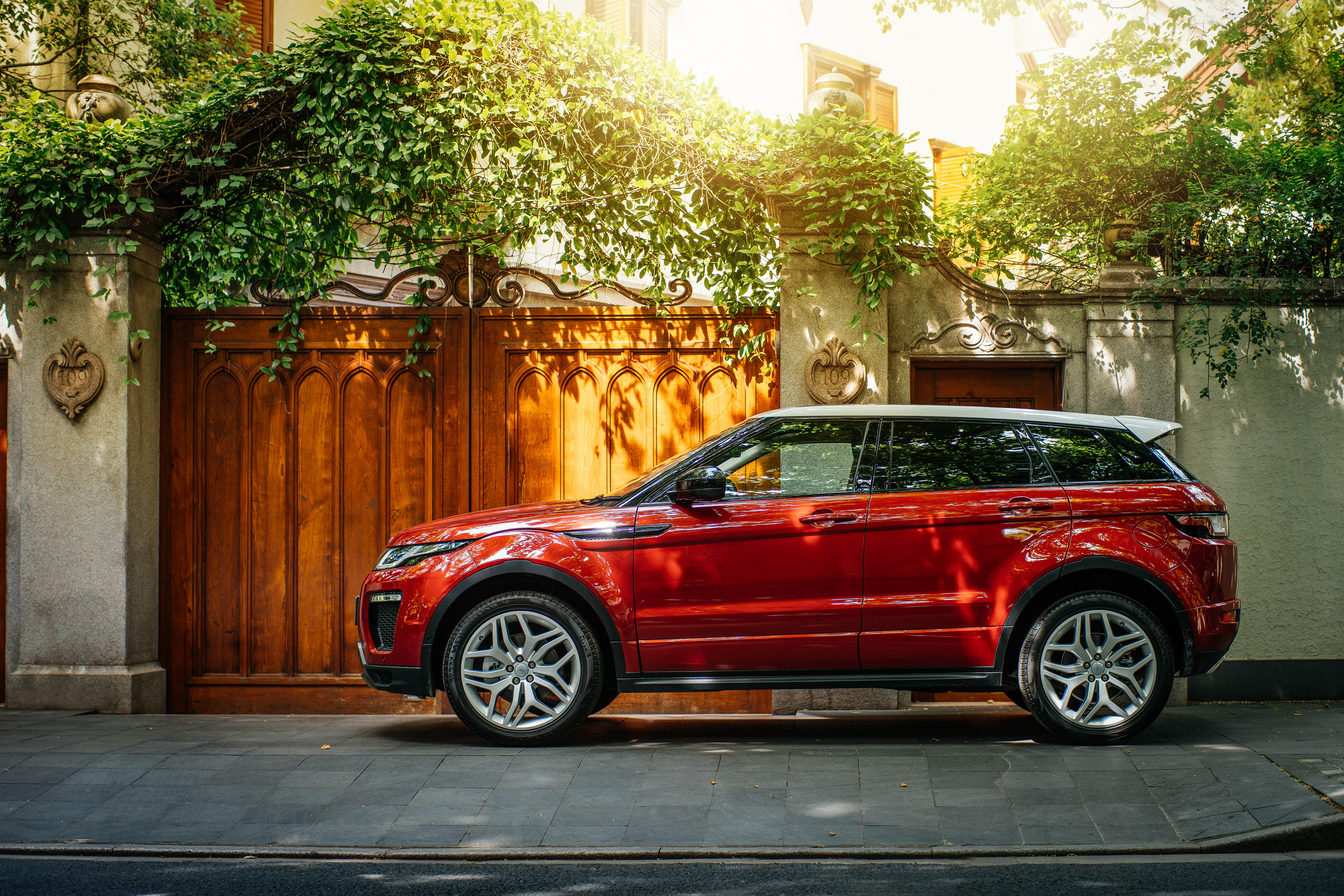 Range Rover Art Wallpapers