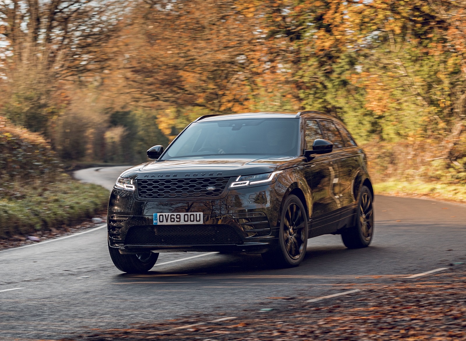 Range Rover Velar R Dynamic D300 2017 Wallpapers