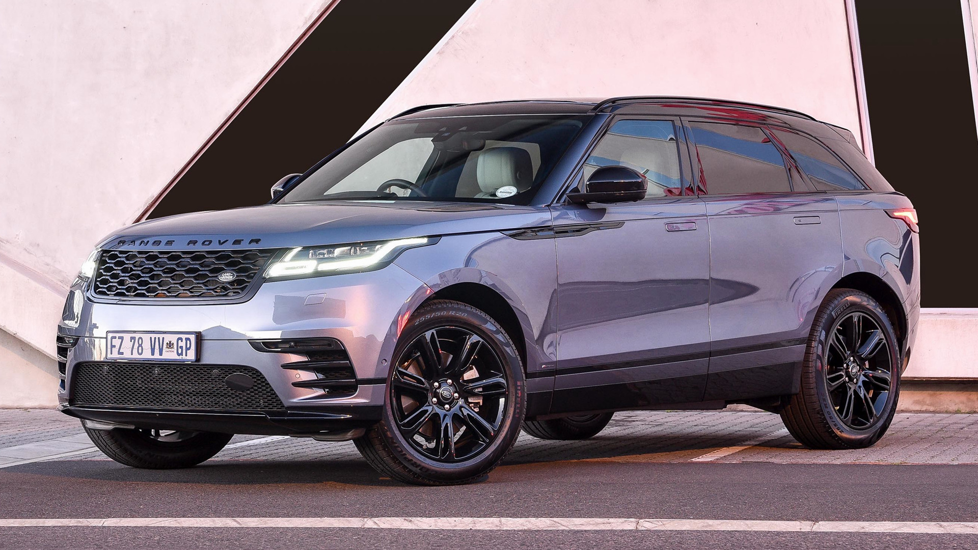 Range Rover Velar R Dynamic P380 2017 Wallpapers