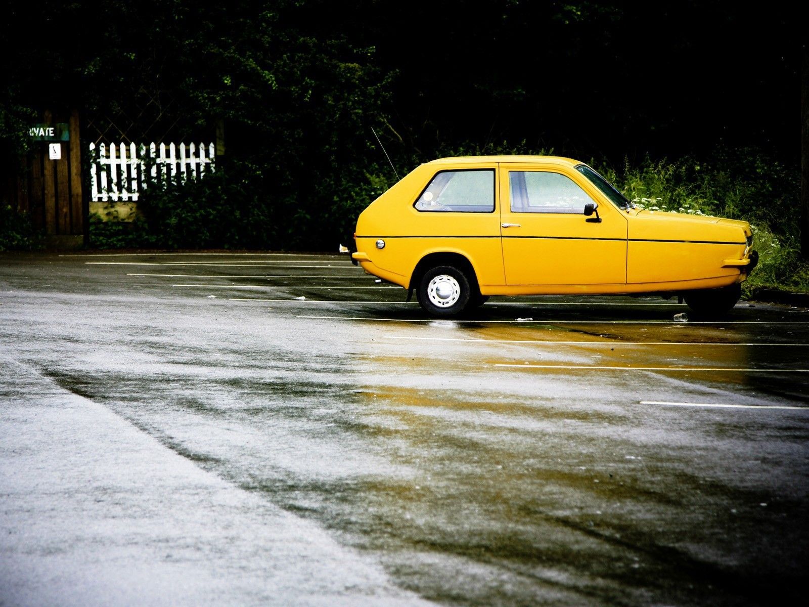 Reliant Robin Wallpapers