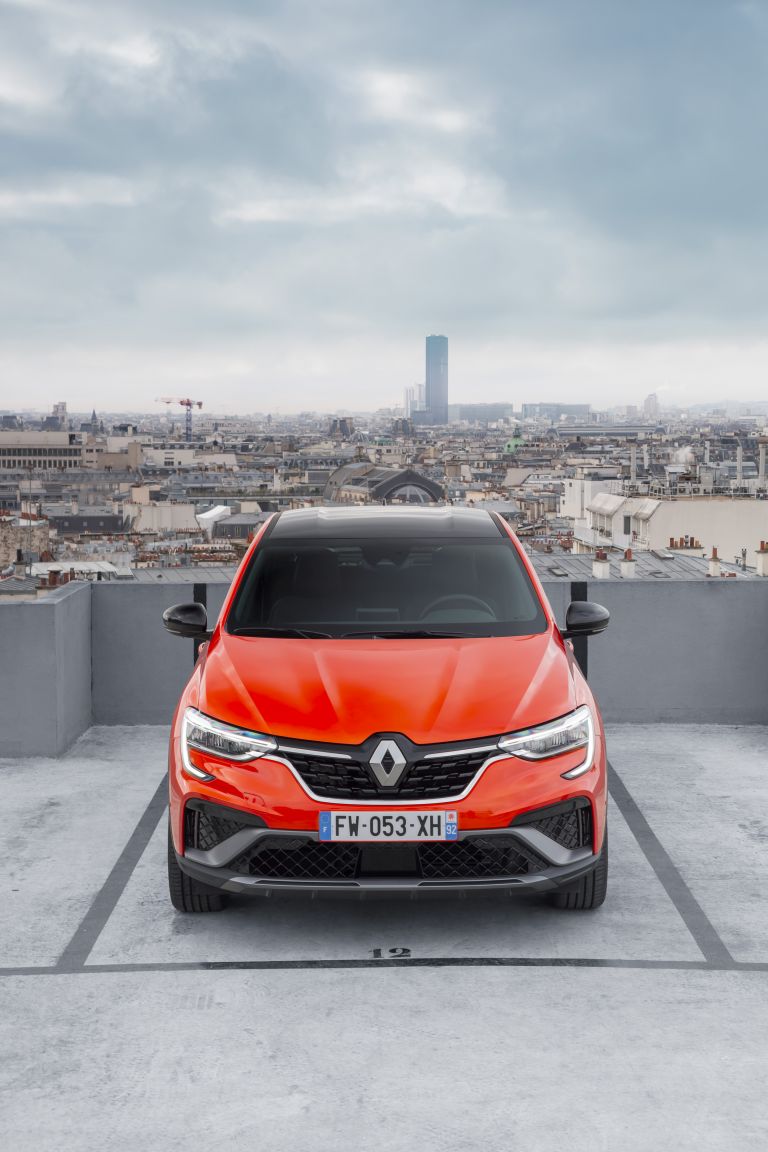 Renault Arkana Wallpapers