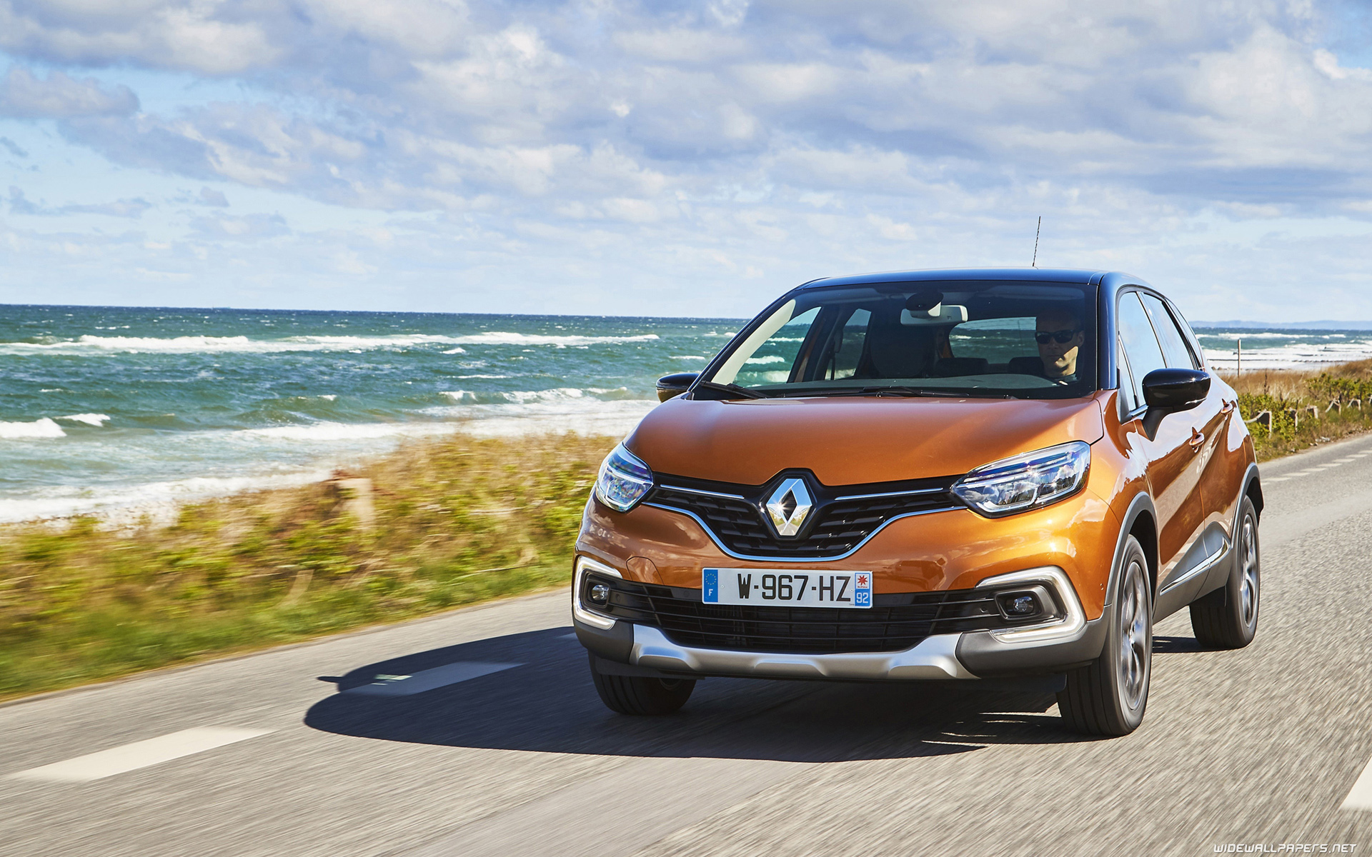 Renault Captur Wallpapers