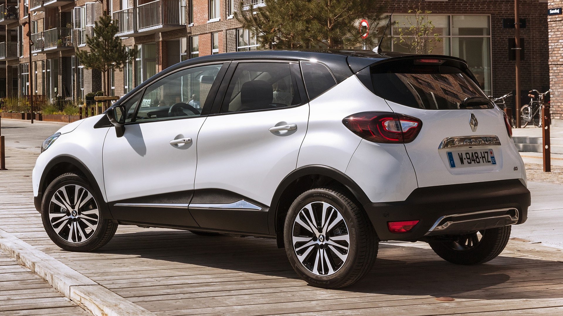 Renault Captur Initiale Paris Wallpapers