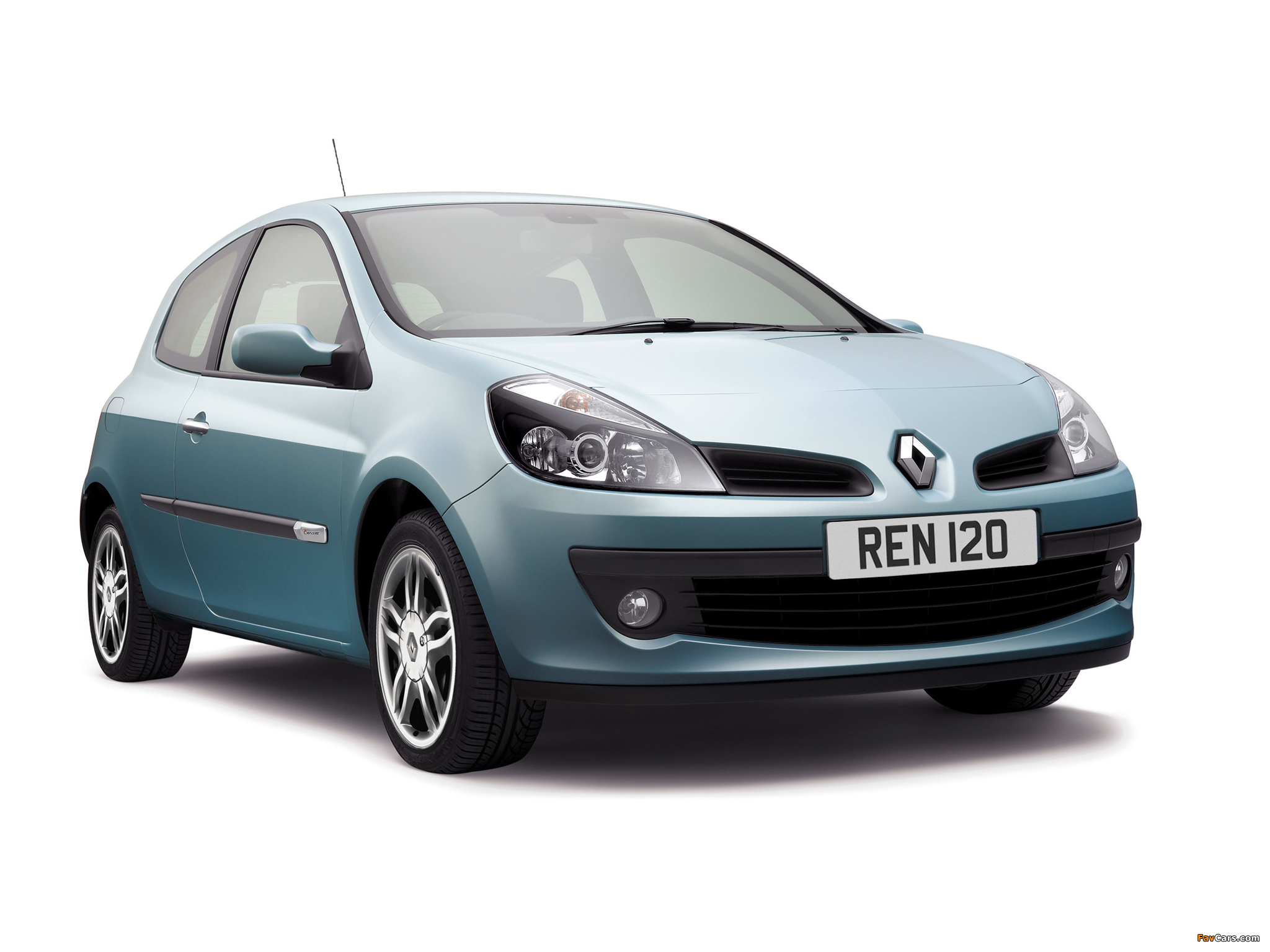 Renault Clio Wallpapers