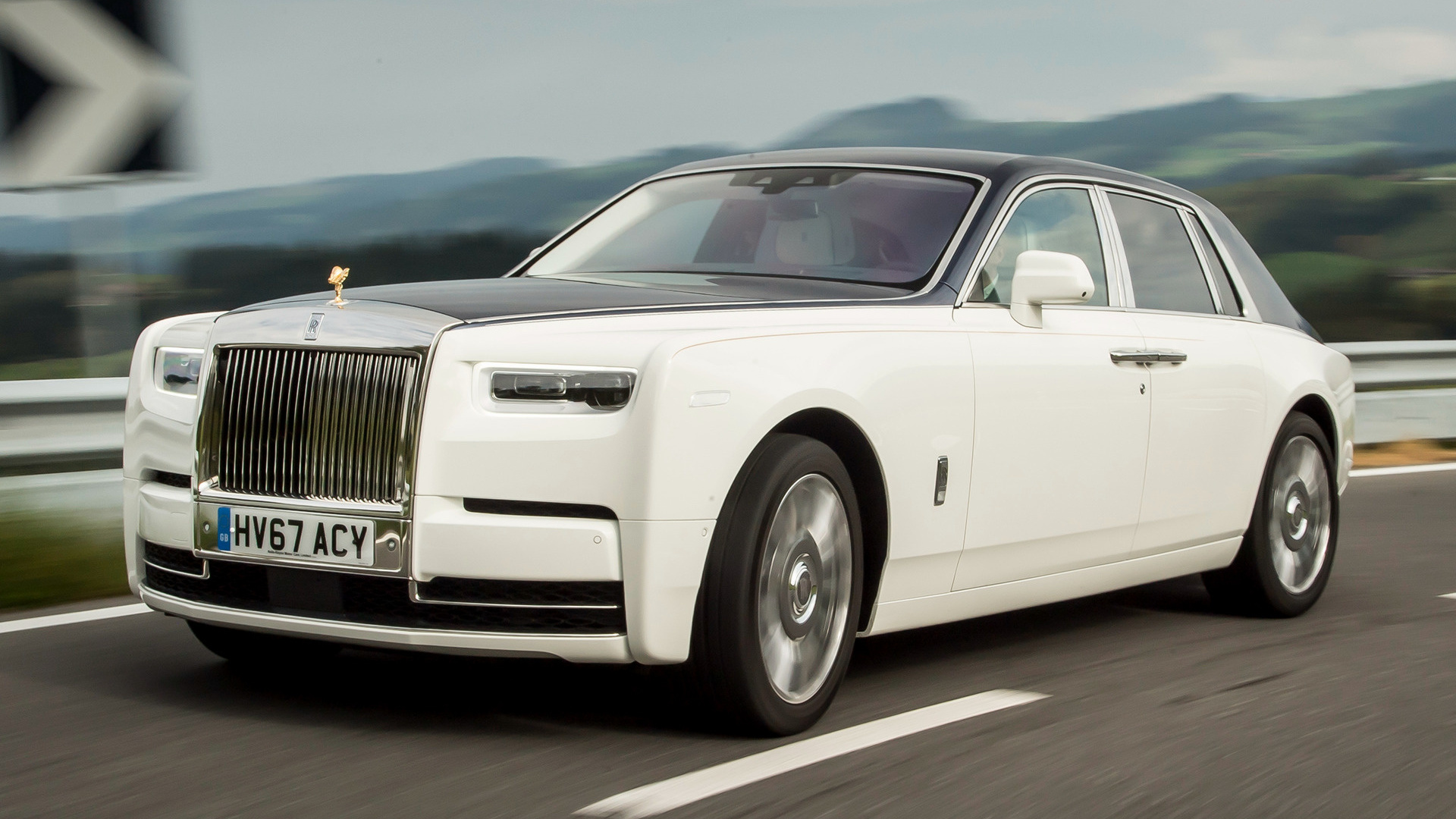 Rolls Royce Phantom 2017 Wallpapers