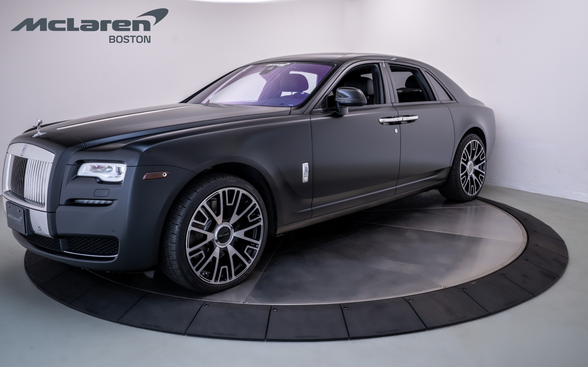 Rolls Royce Phantom Ewb 2017 Wallpapers