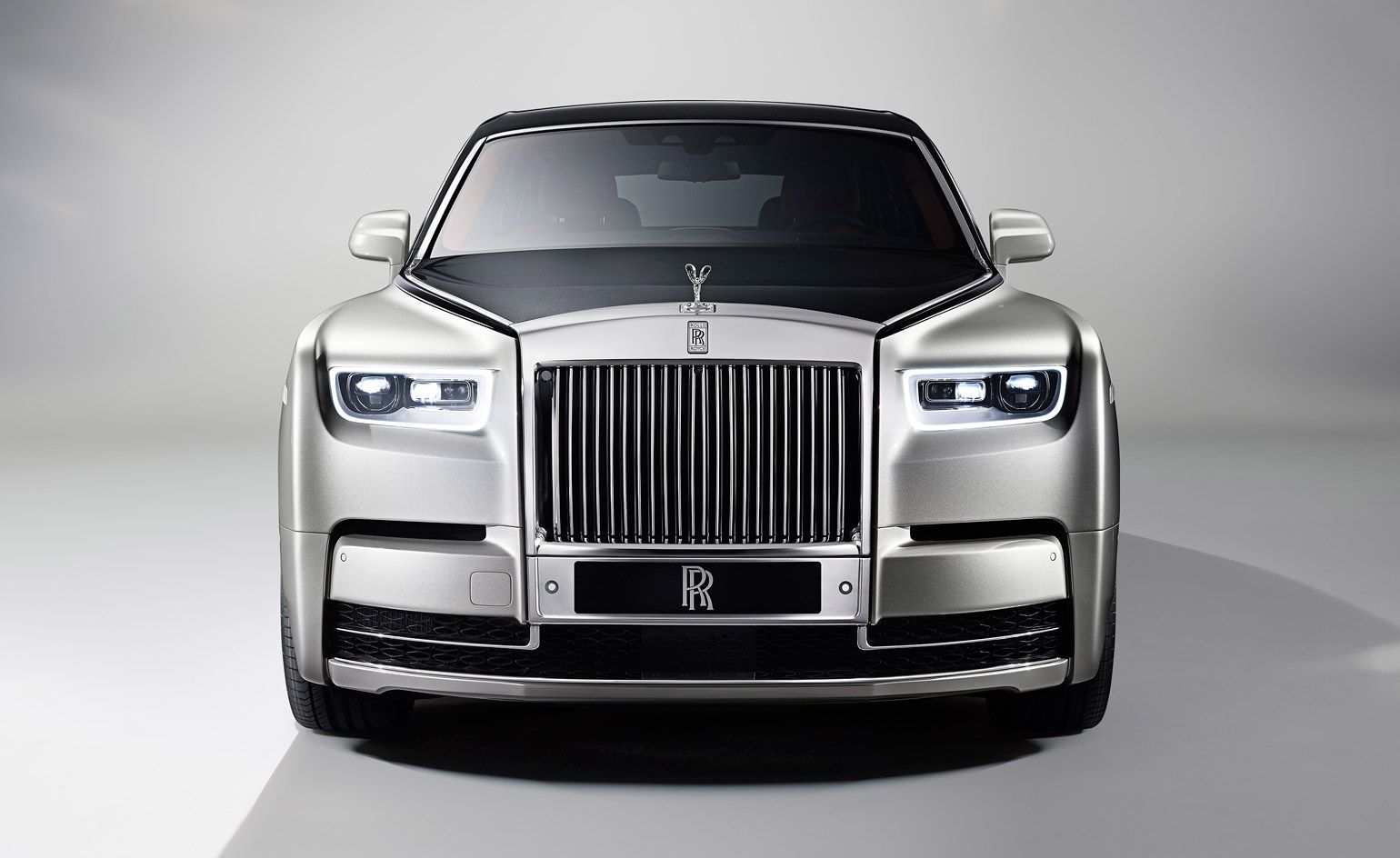 Rolls Royce Phantom Uk 2017 Wallpapers