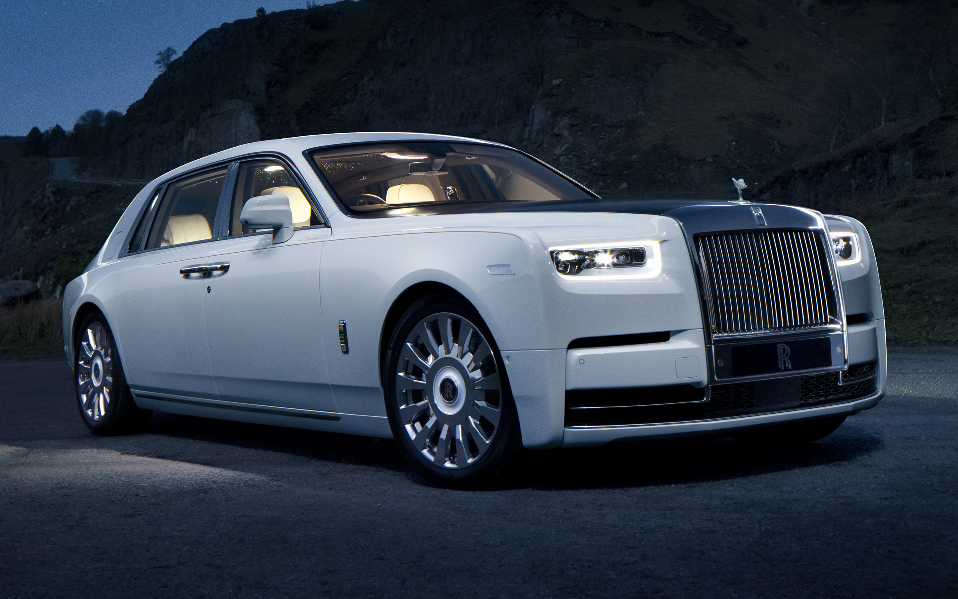 Rolls Royce Phantom Uk 2017 Wallpapers