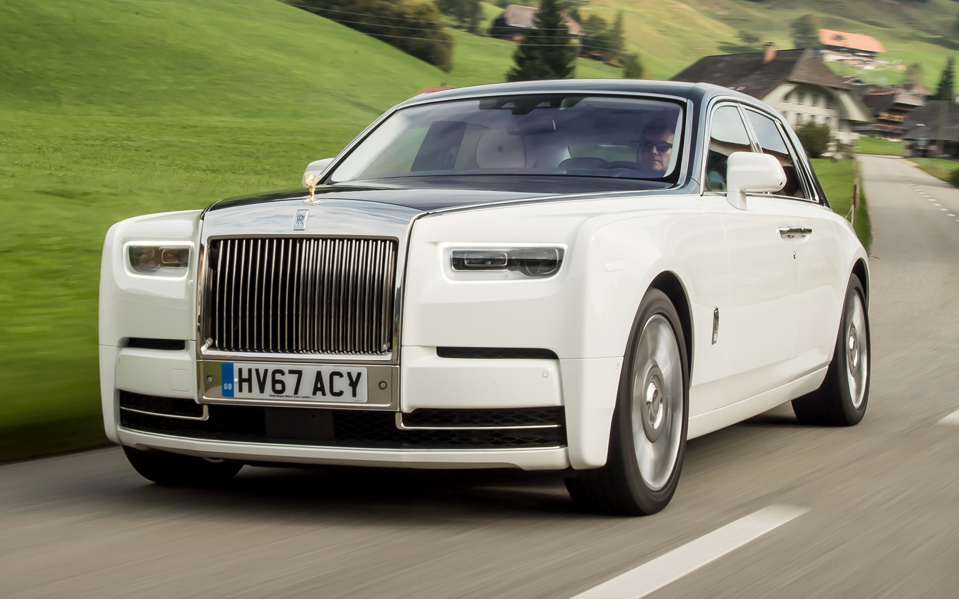 Rolls-Royce Phantom Wallpapers