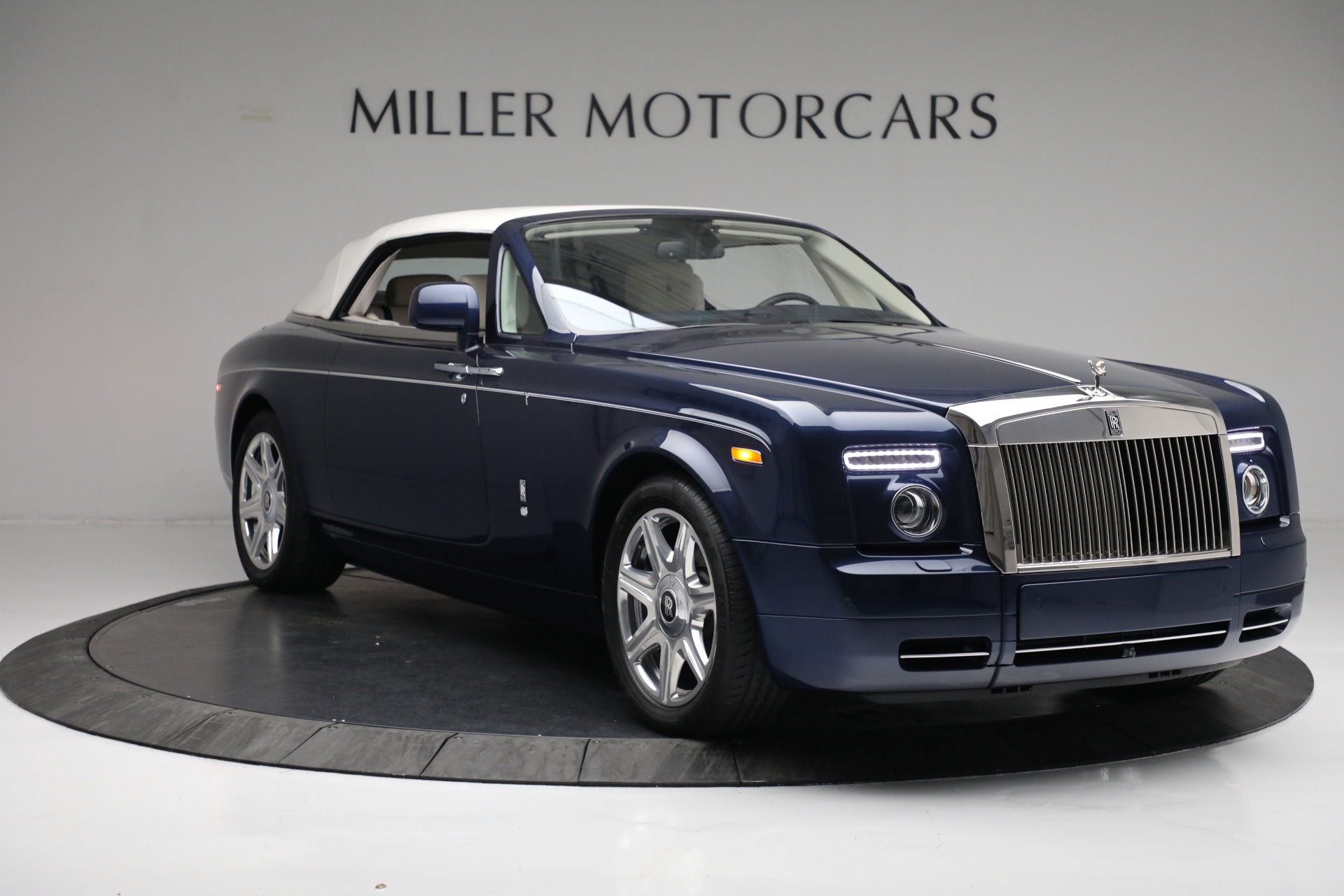 Rolls-Royce Phantom Drophead Coupe Wallpapers