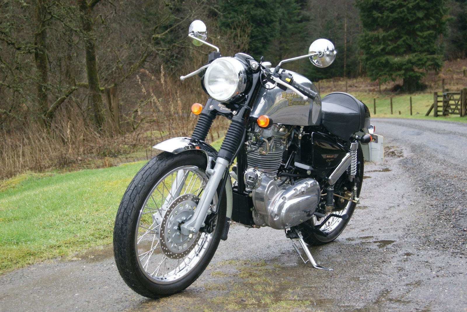 Royal Enfield Clubman Wallpapers