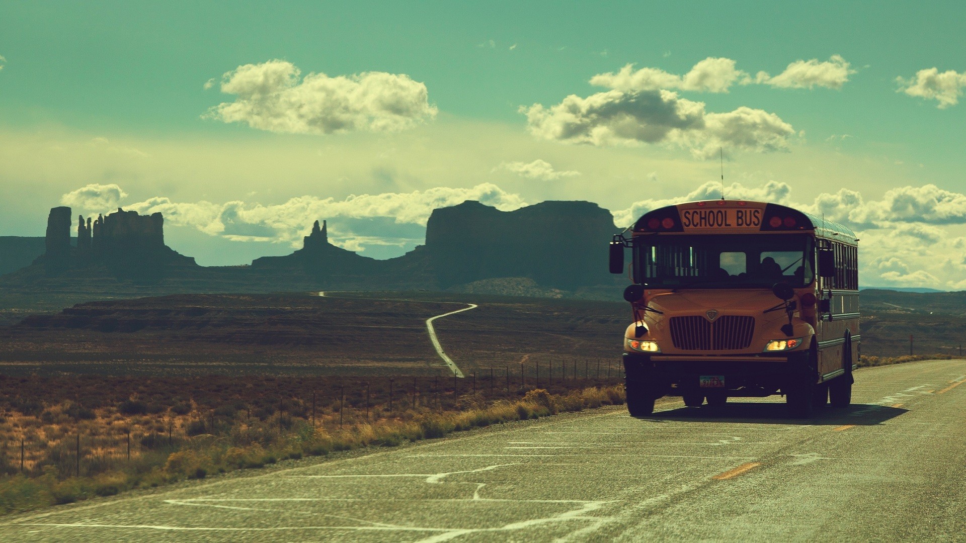 School Bus Wallpapers