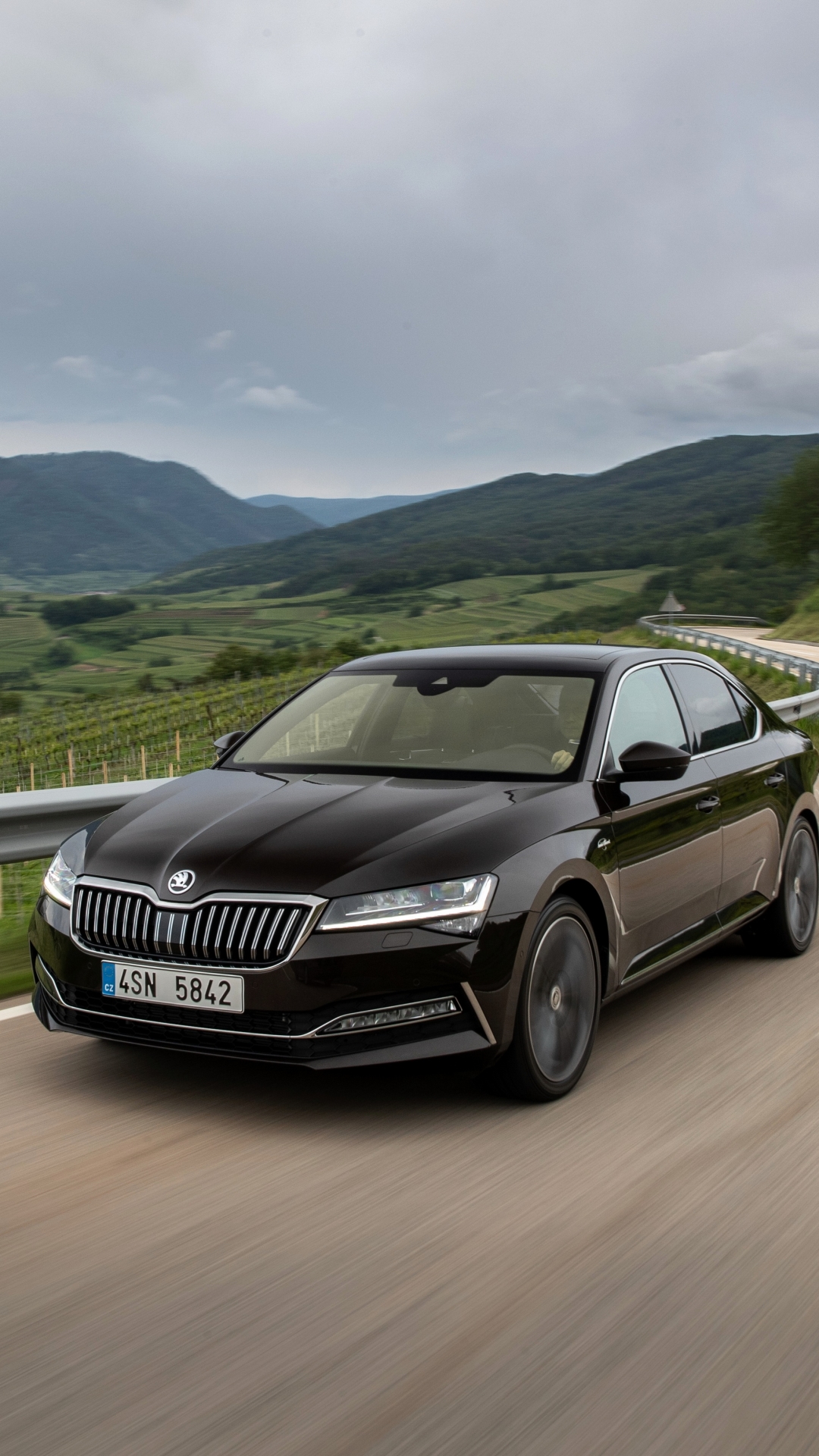 Skoda Superb Wallpapers