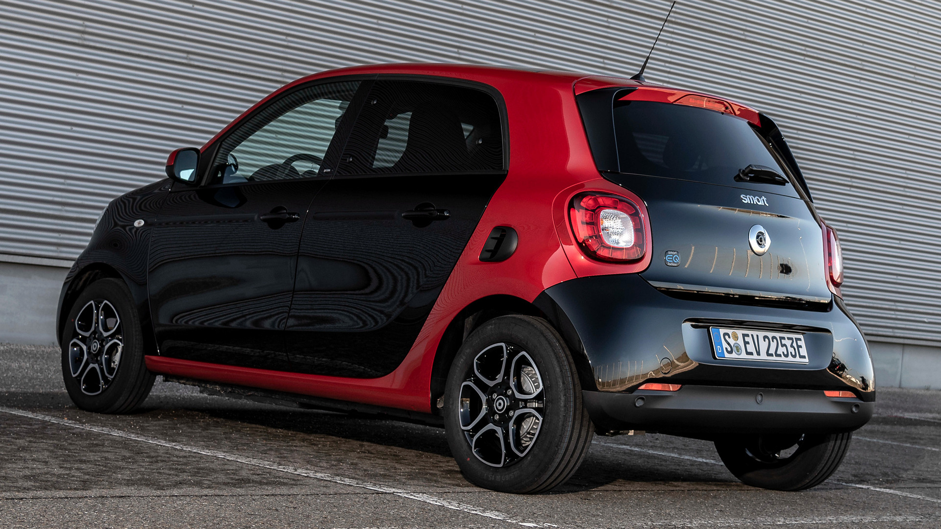 Smart Eq Forfour Wallpapers