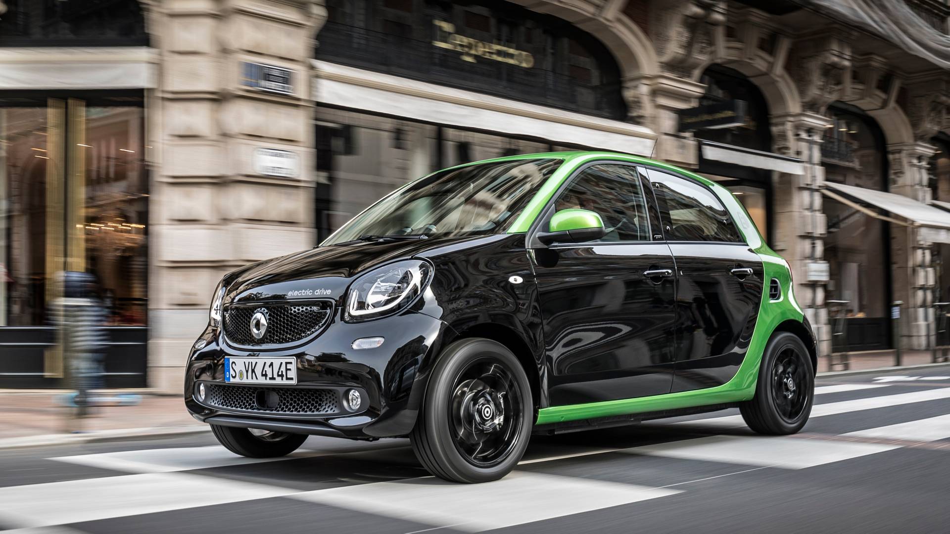 Smart Eq Forfour Wallpapers