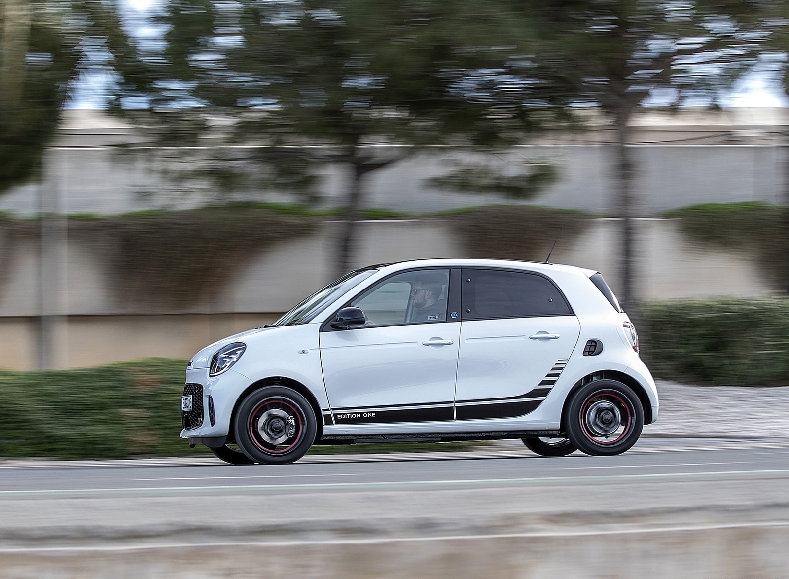 Smart Eq Forfour Edition One Wallpapers