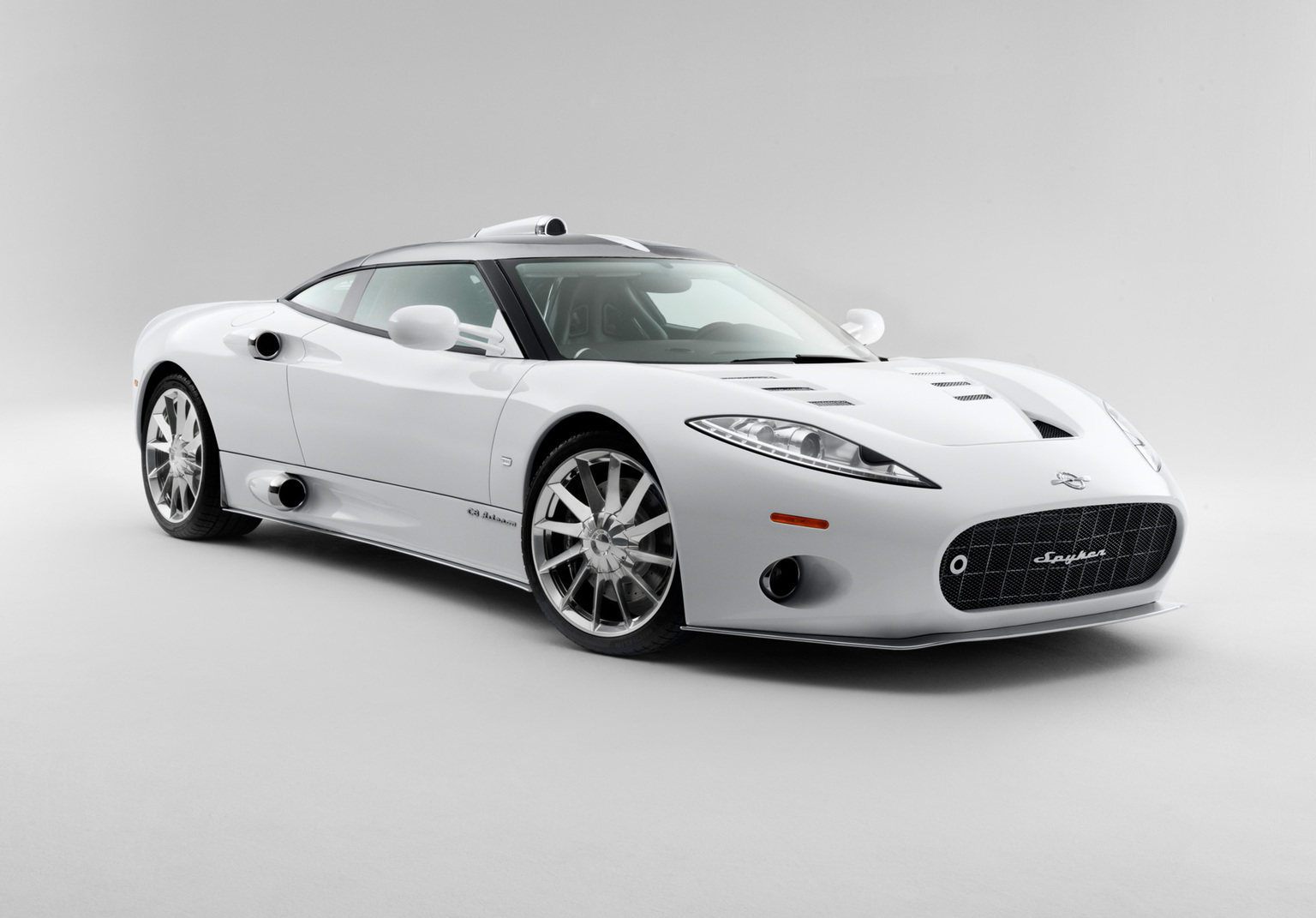 Spyker C8 Aileron Spyder Wallpapers