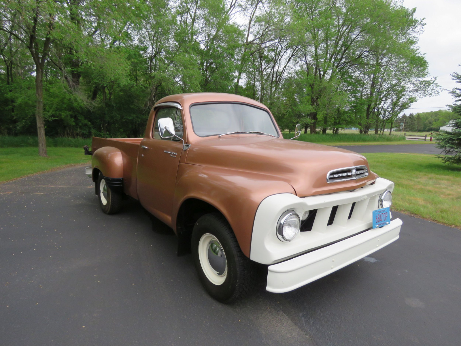 Studebaker Transtar Deluxe Wallpapers