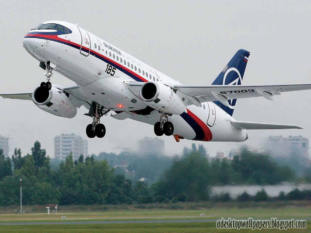 Sukhoi Superjet 100 Wallpapers