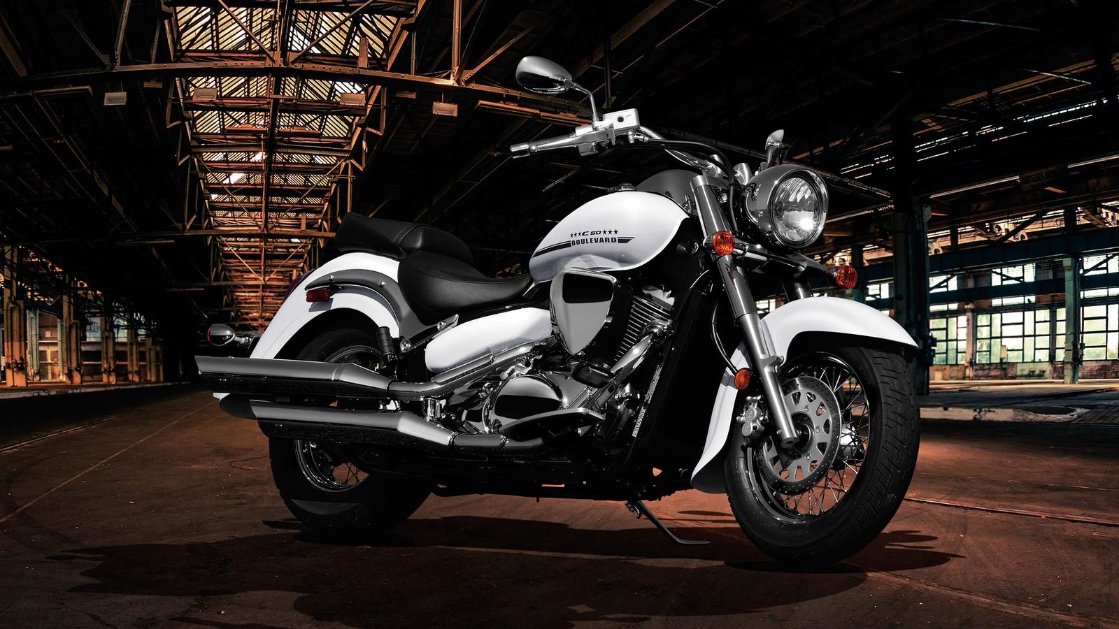 Suzuki Boulevard M50 Wallpapers