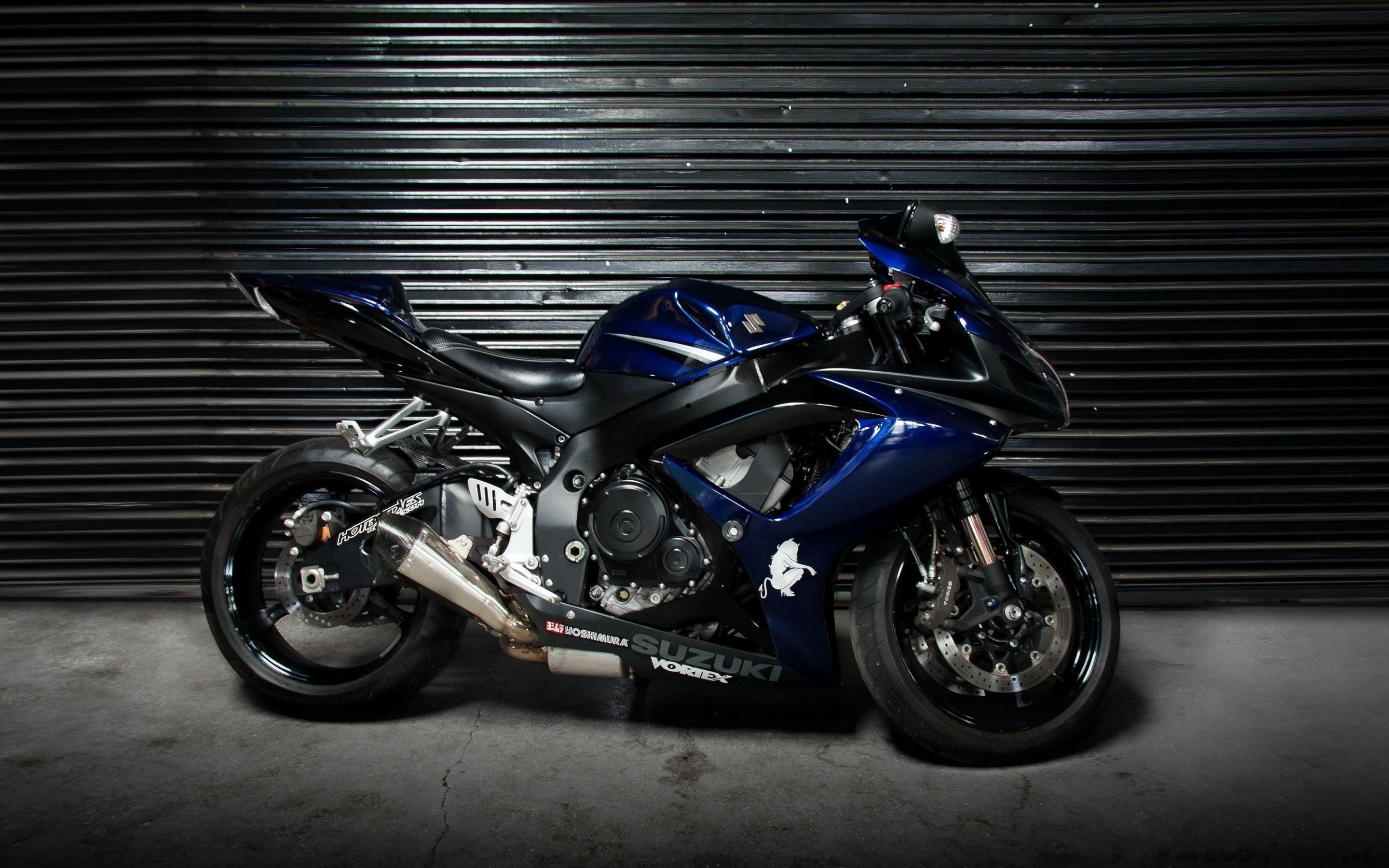 Suzuki Gsx-R600 Wallpapers