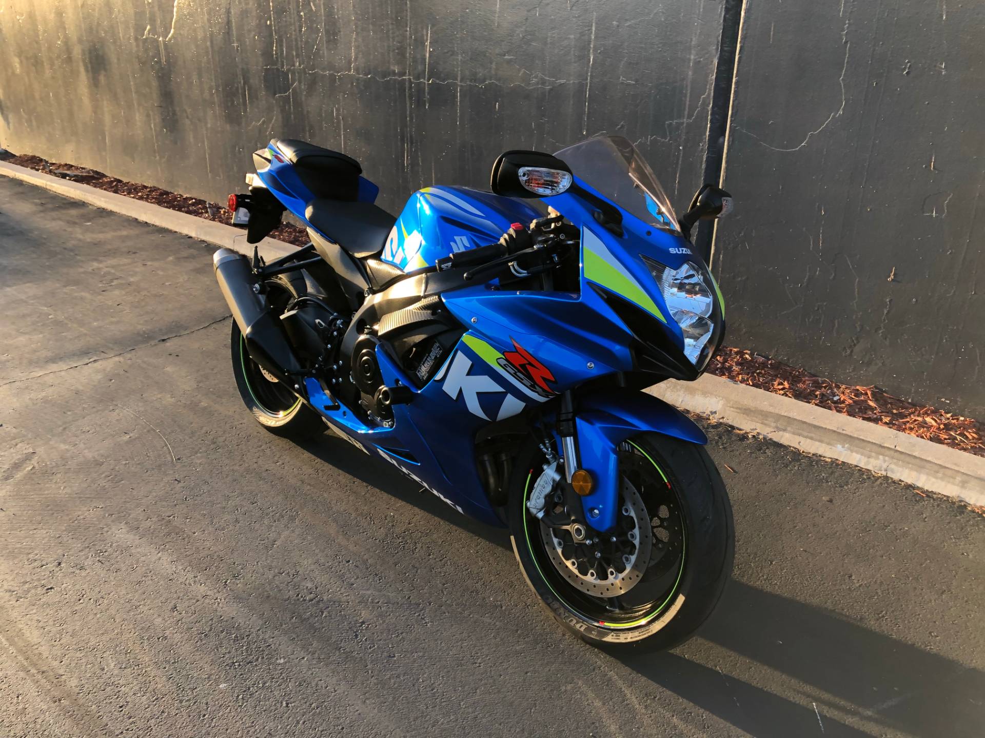 Suzuki Gsx-R750 Wallpapers