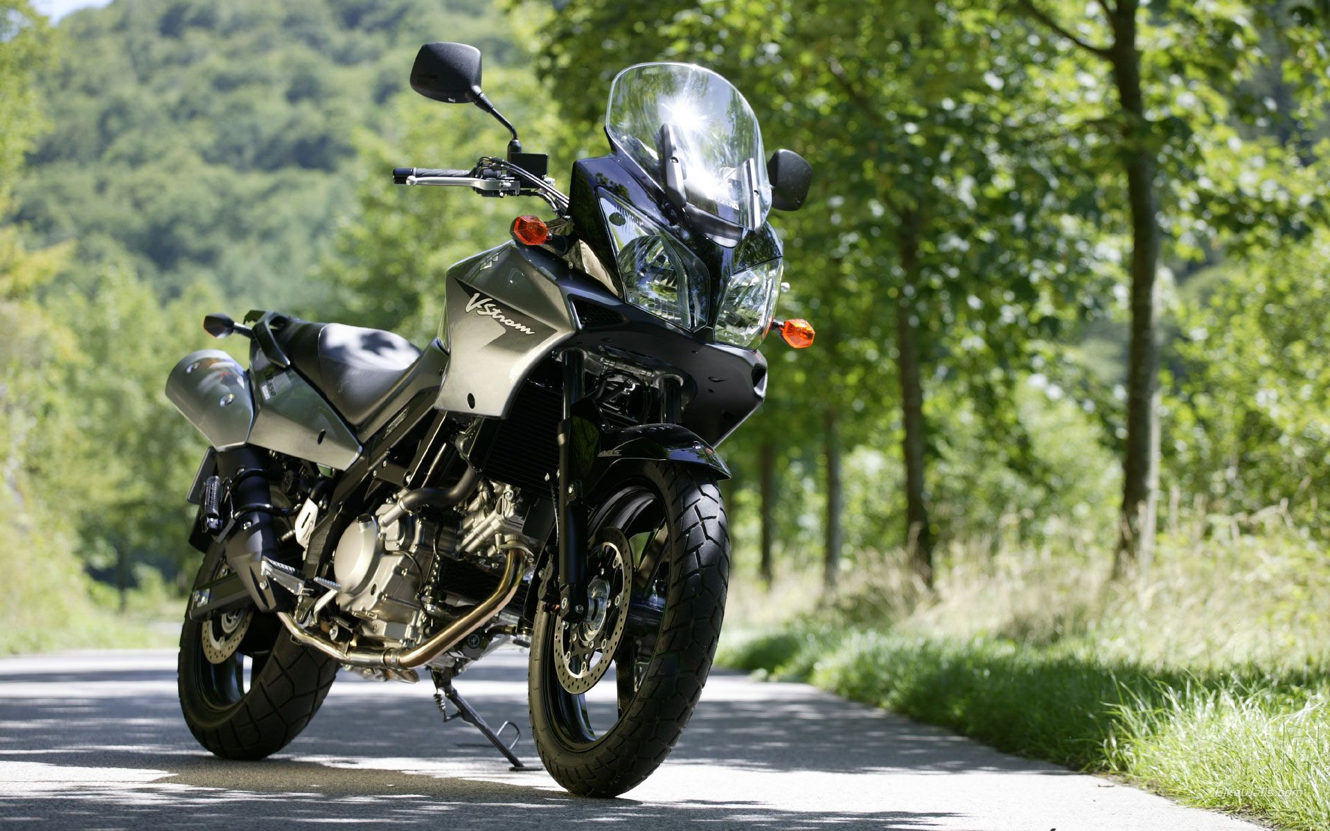 Suzuki V-Strom Wallpapers