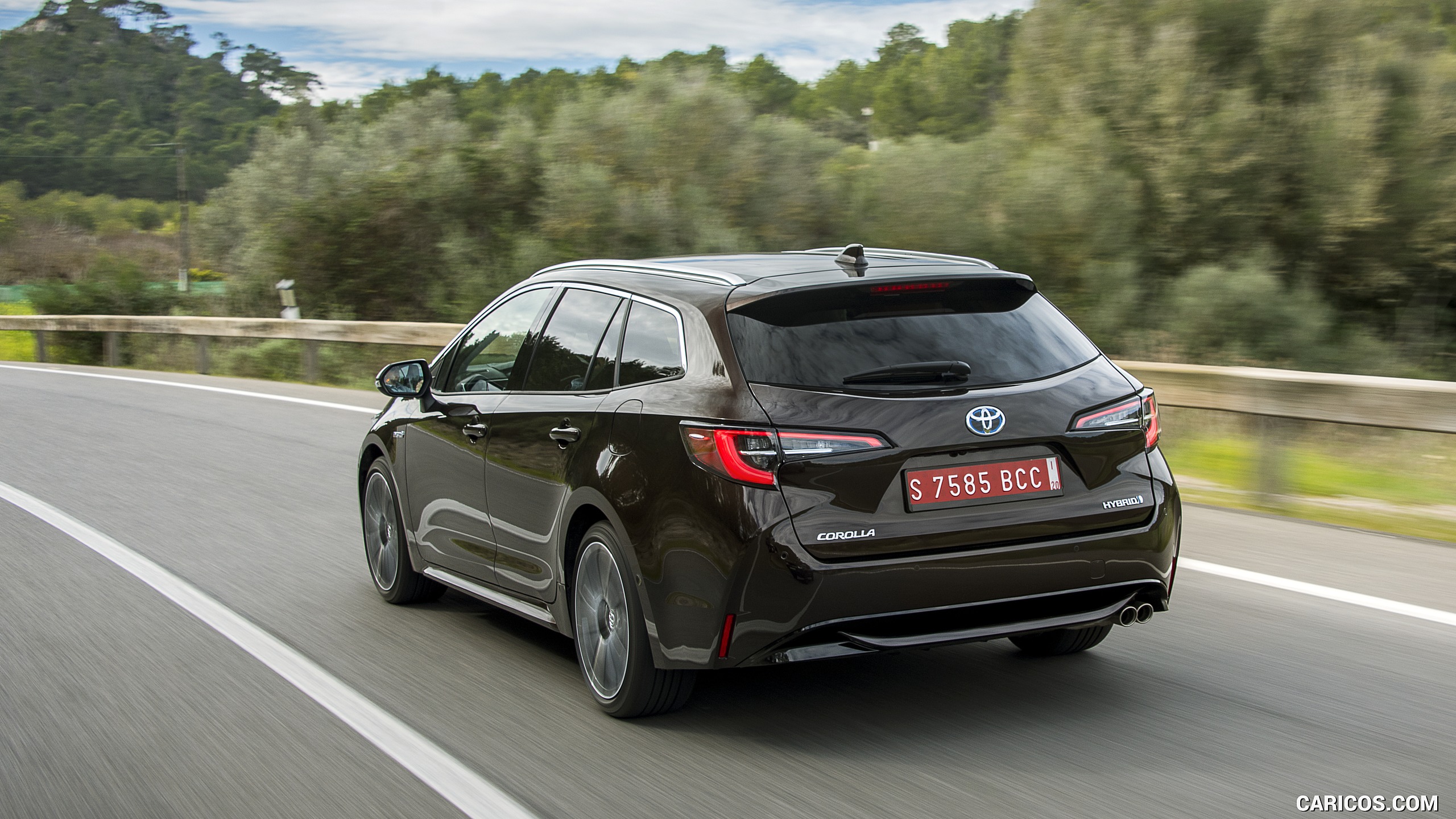 Toyota Corolla Touring Sports Hybrid Wallpapers