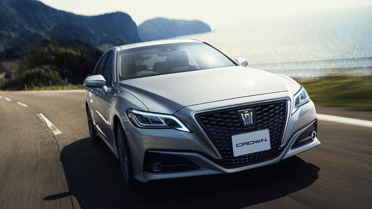 Toyota Crown Wallpapers