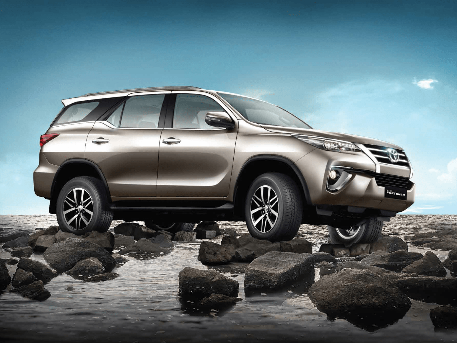 Toyota Fortuner Wallpapers